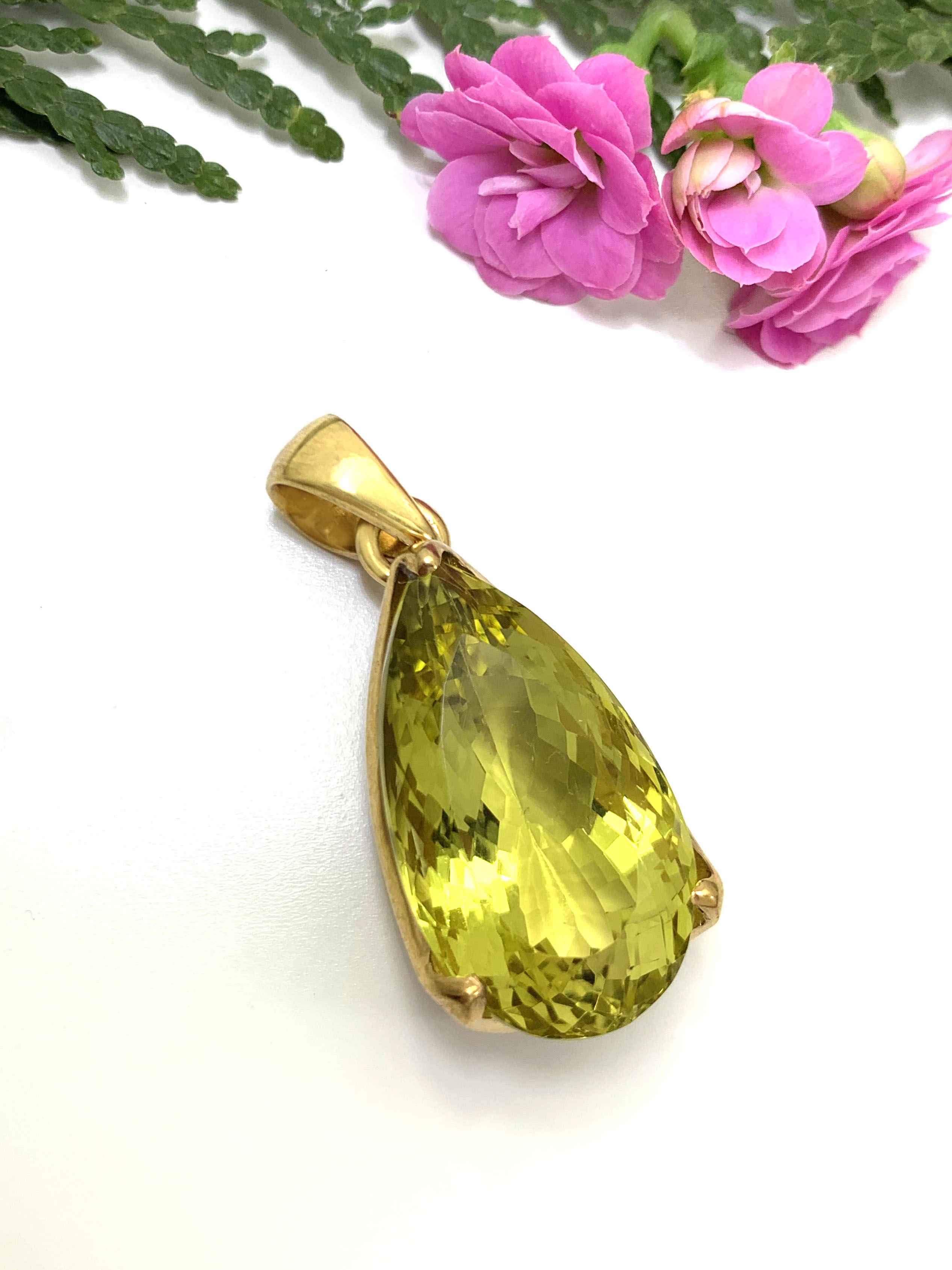 Lemon Quartz Pendant 