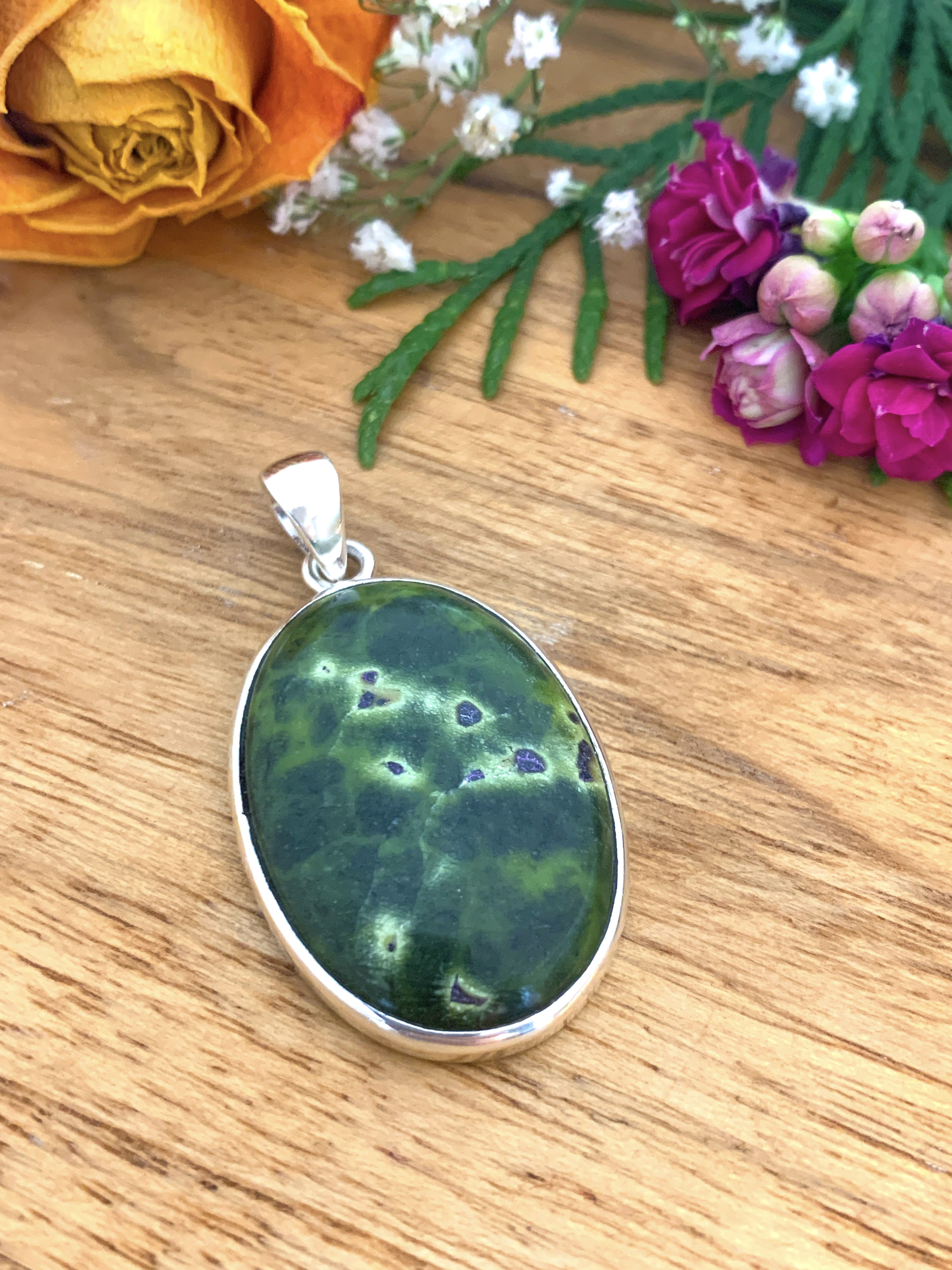 Stichtite Pendant