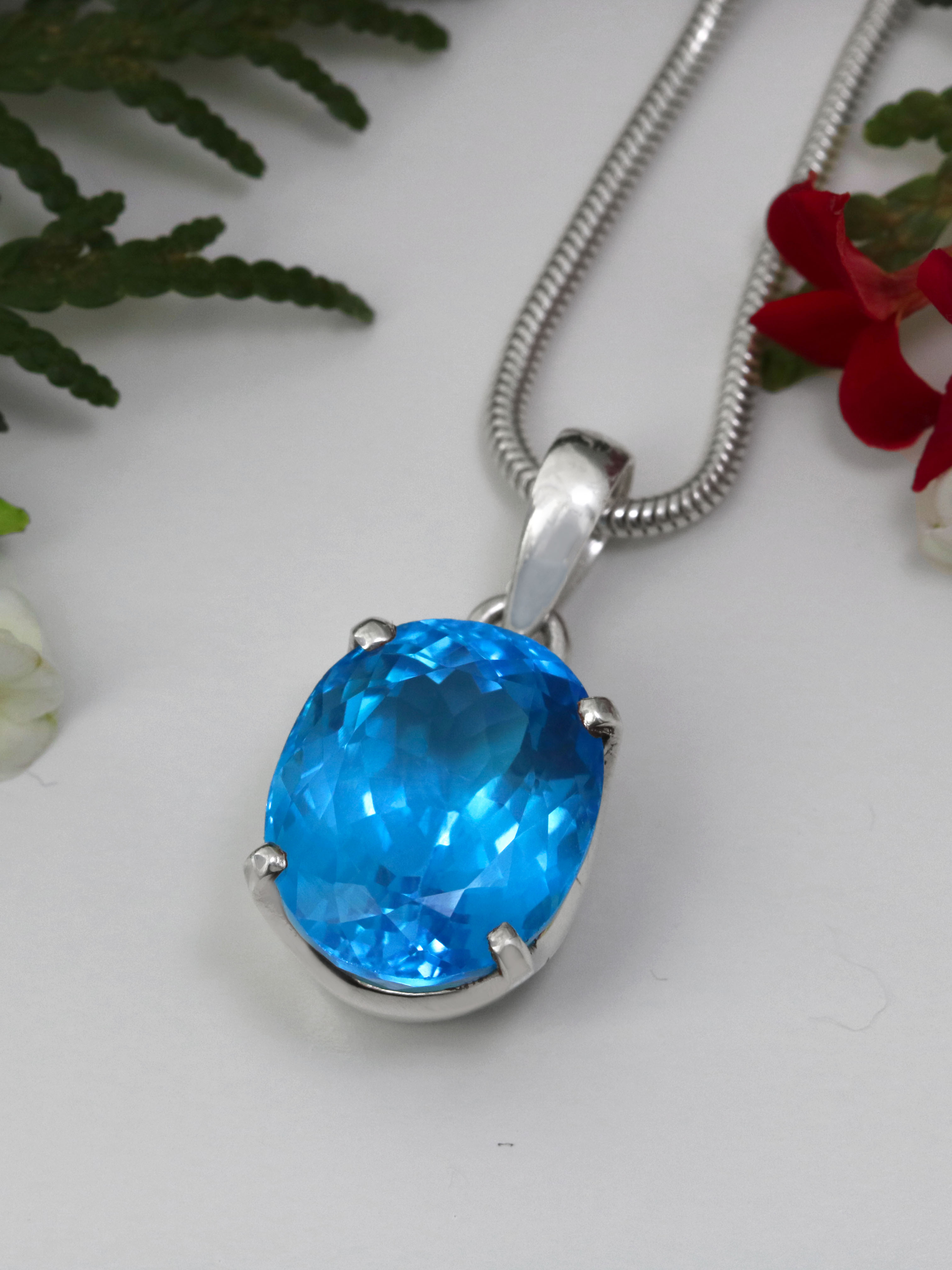 Blue Topaz Pendant - TOP Swiss