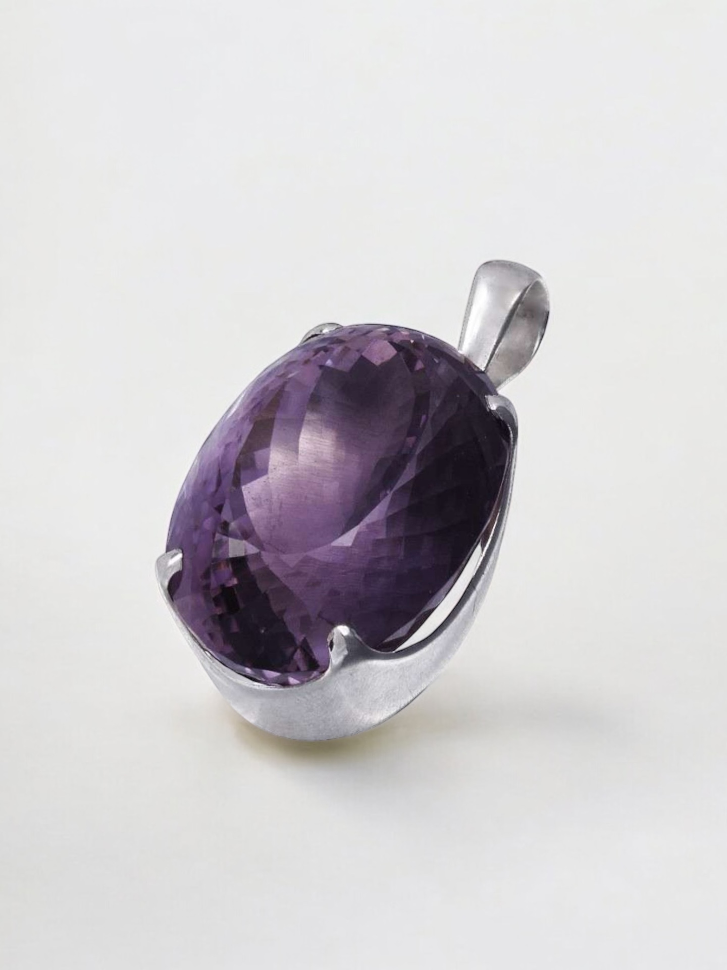 TOP Amethyst pendant 