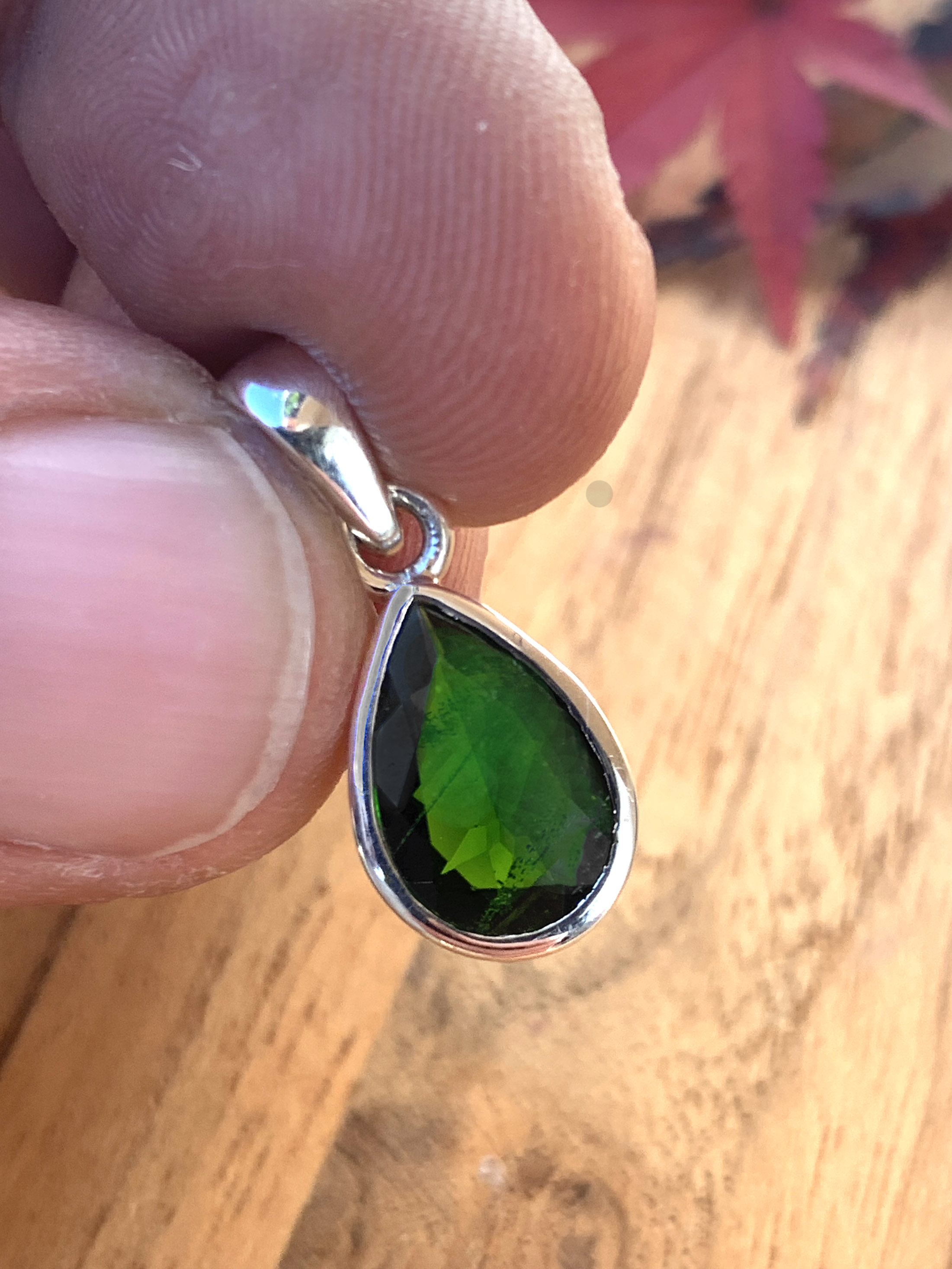 Chromdiopside Pendant