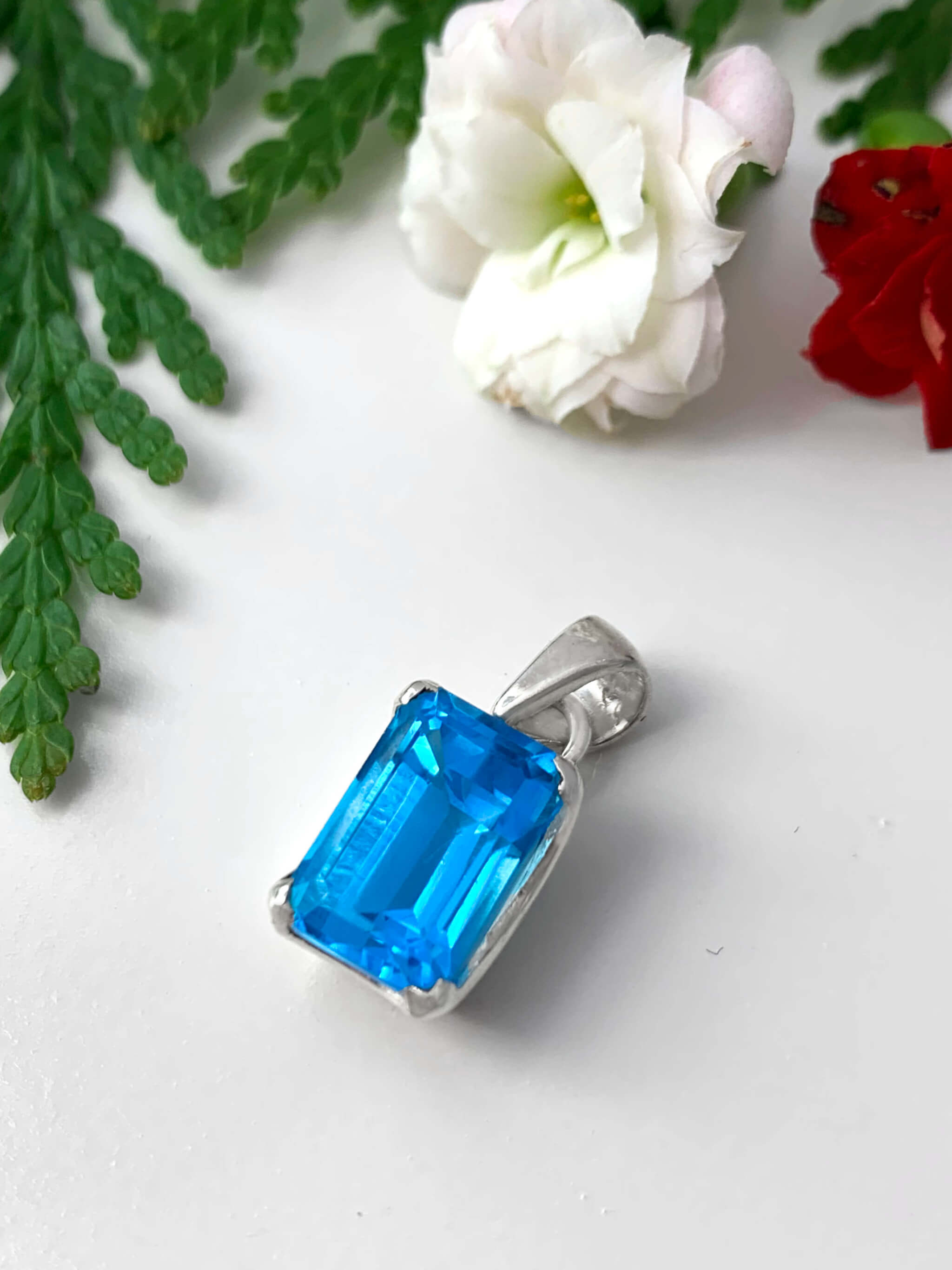 blautopas-anhaenger-blue-topaz-pendant-ah05251 Blautopas Anhänger - Swiss Blau