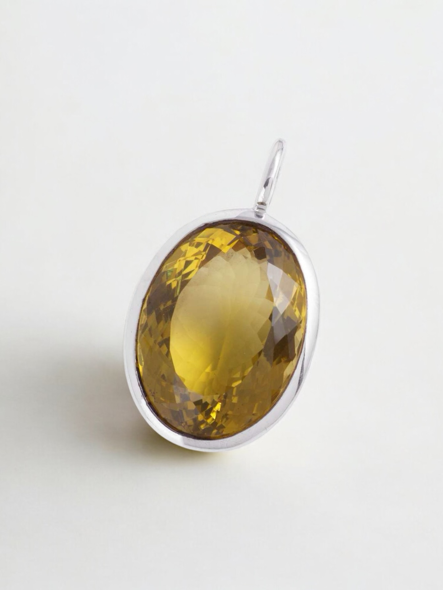 Green Gold pendant 