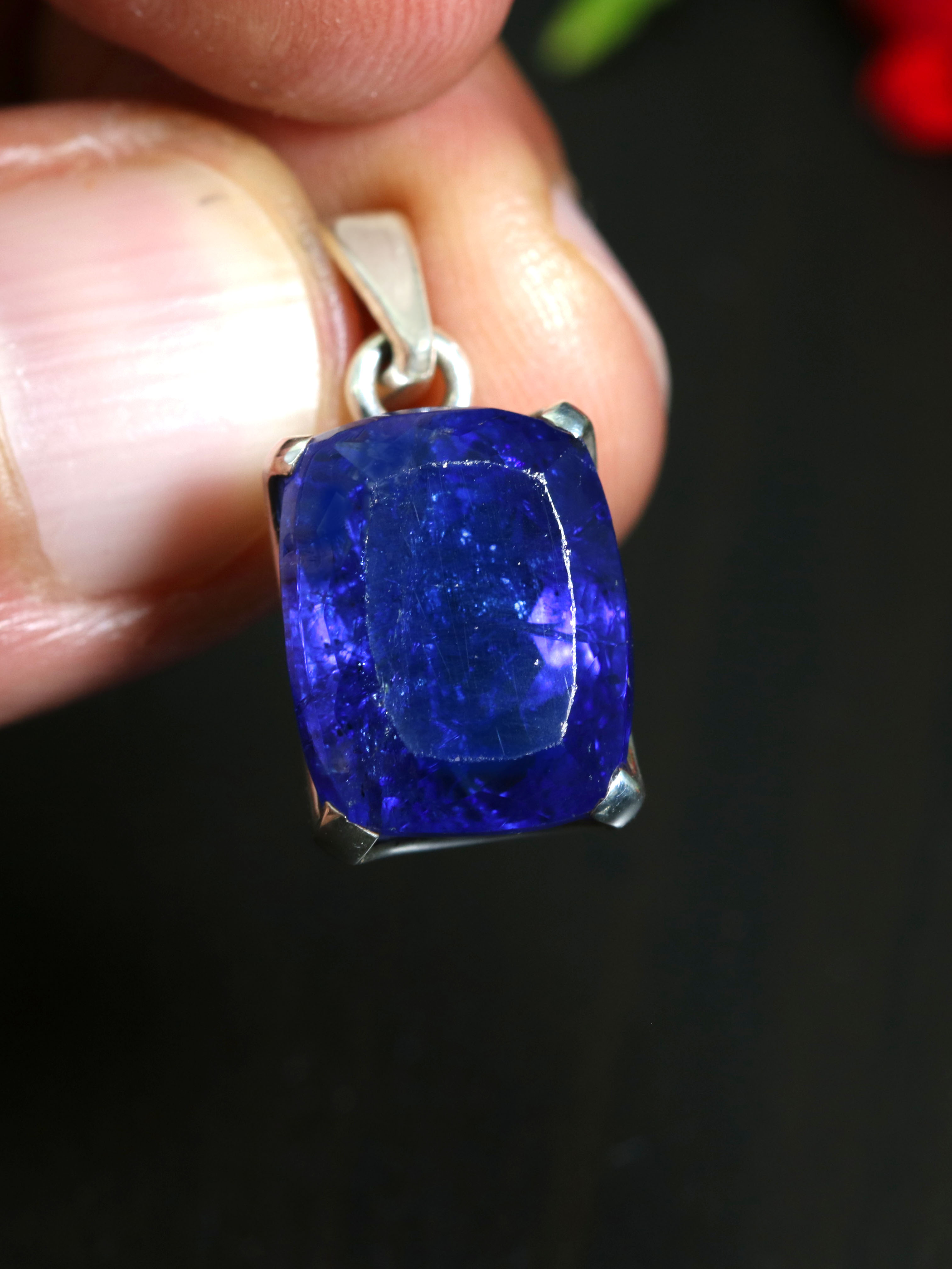 Tanzanite Pendant - TOP