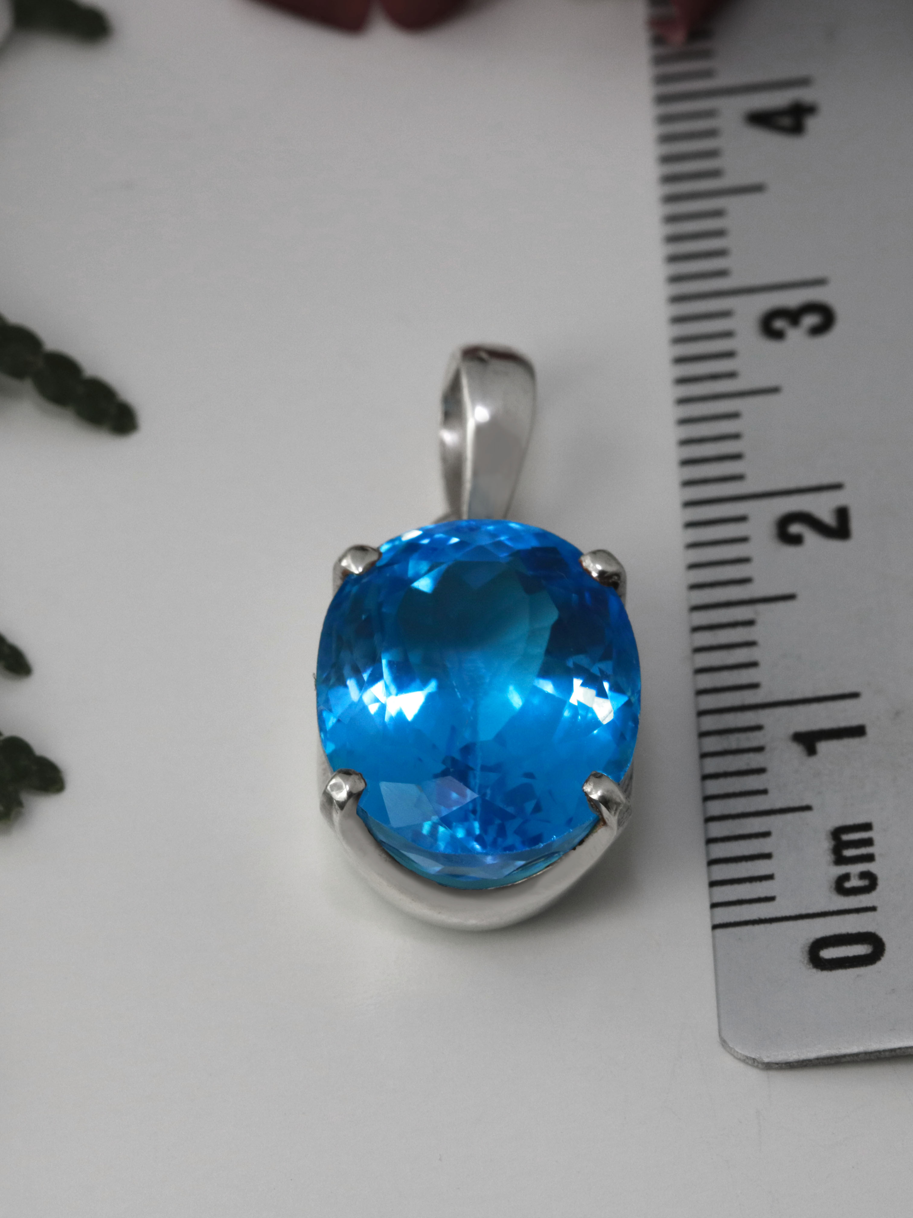Blue Topaz Pendant - TOP Swiss
