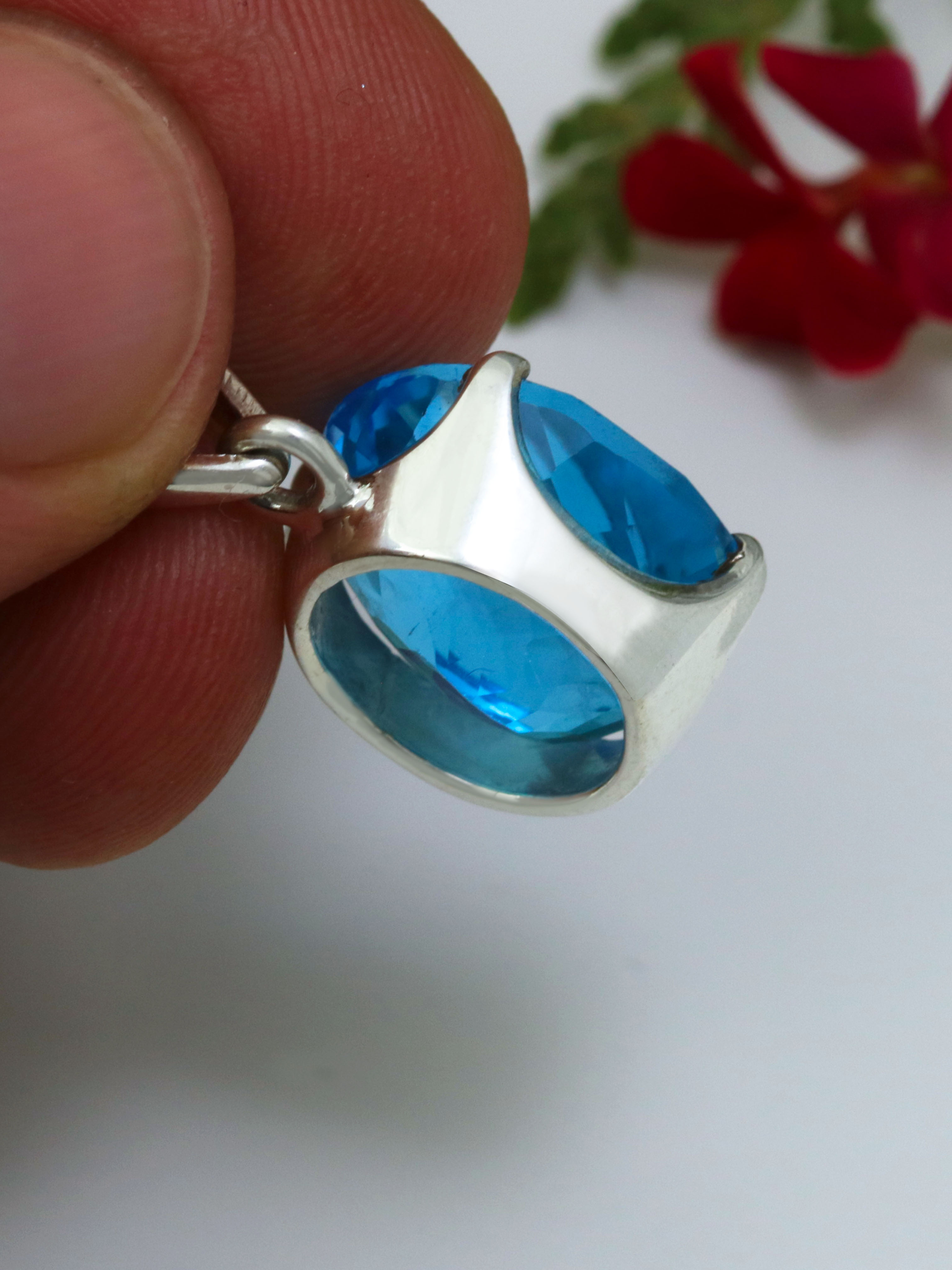 Blue Topaz Pendant - TOP Swiss