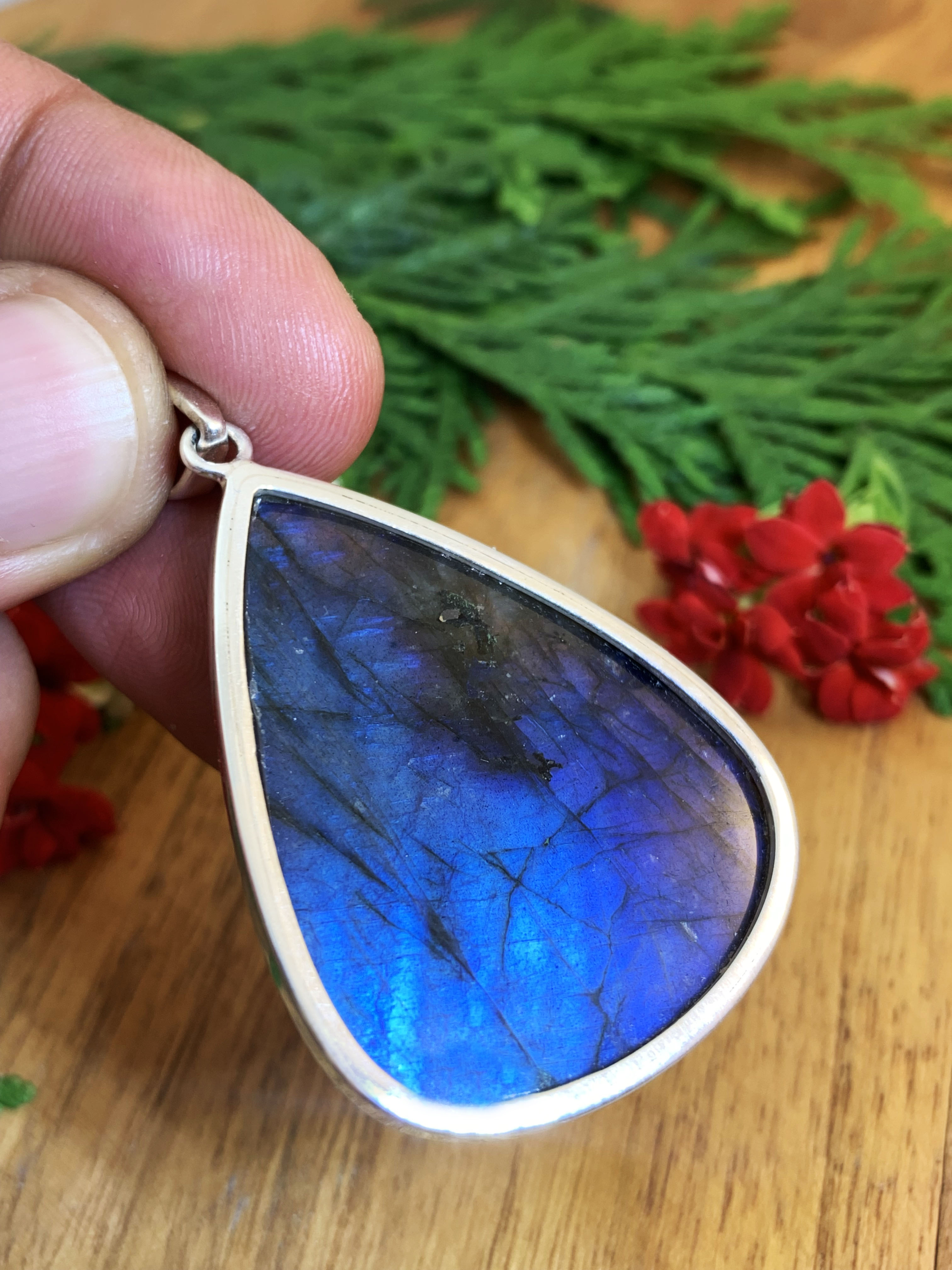 Labradorite Pendant - TOP XL