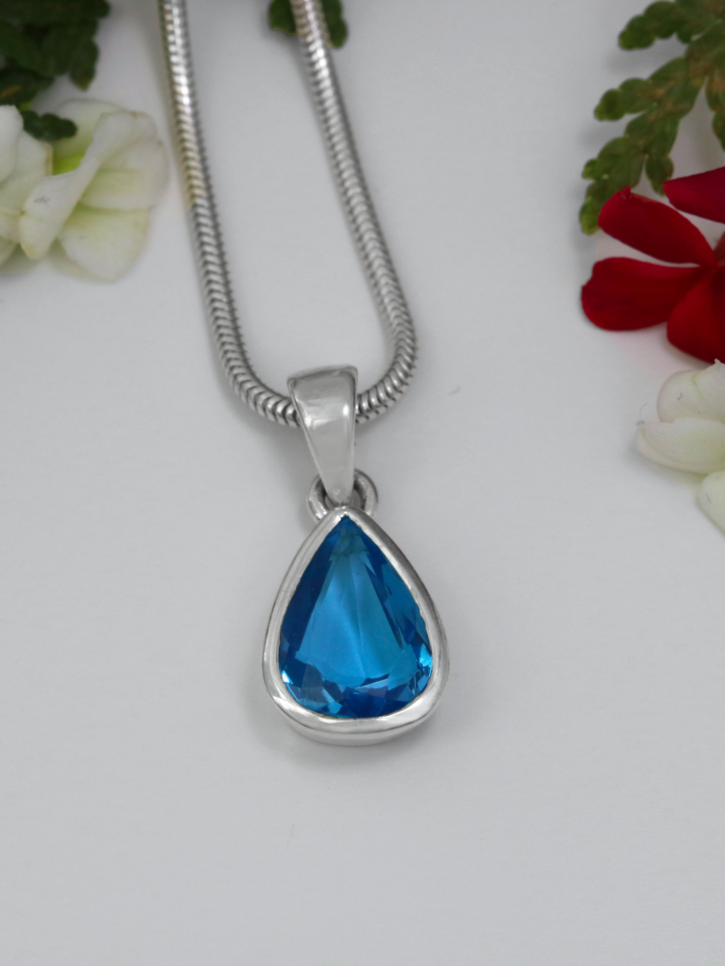Blue Topaz Pendant - TOP London