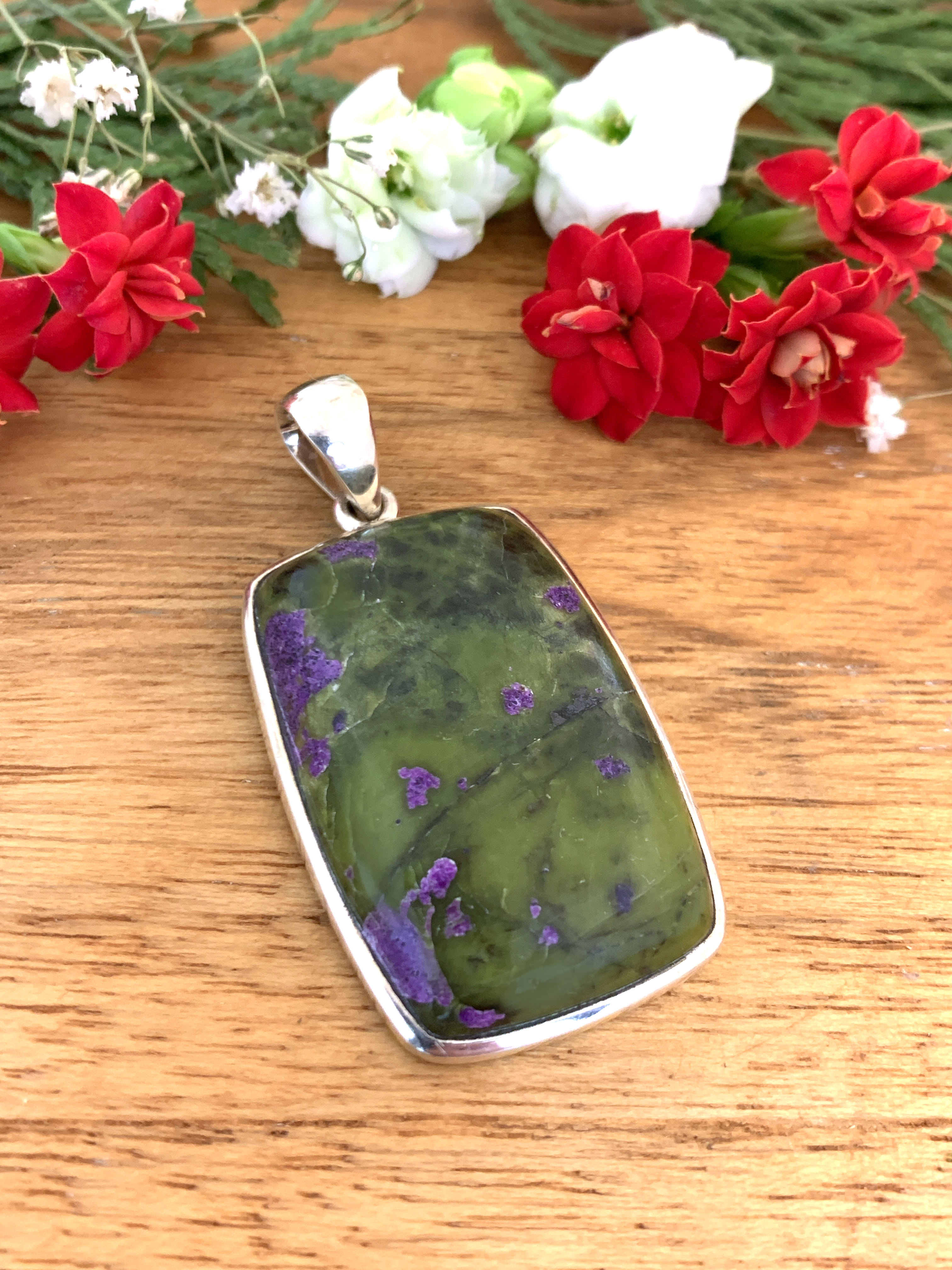 Stichtite Pendant