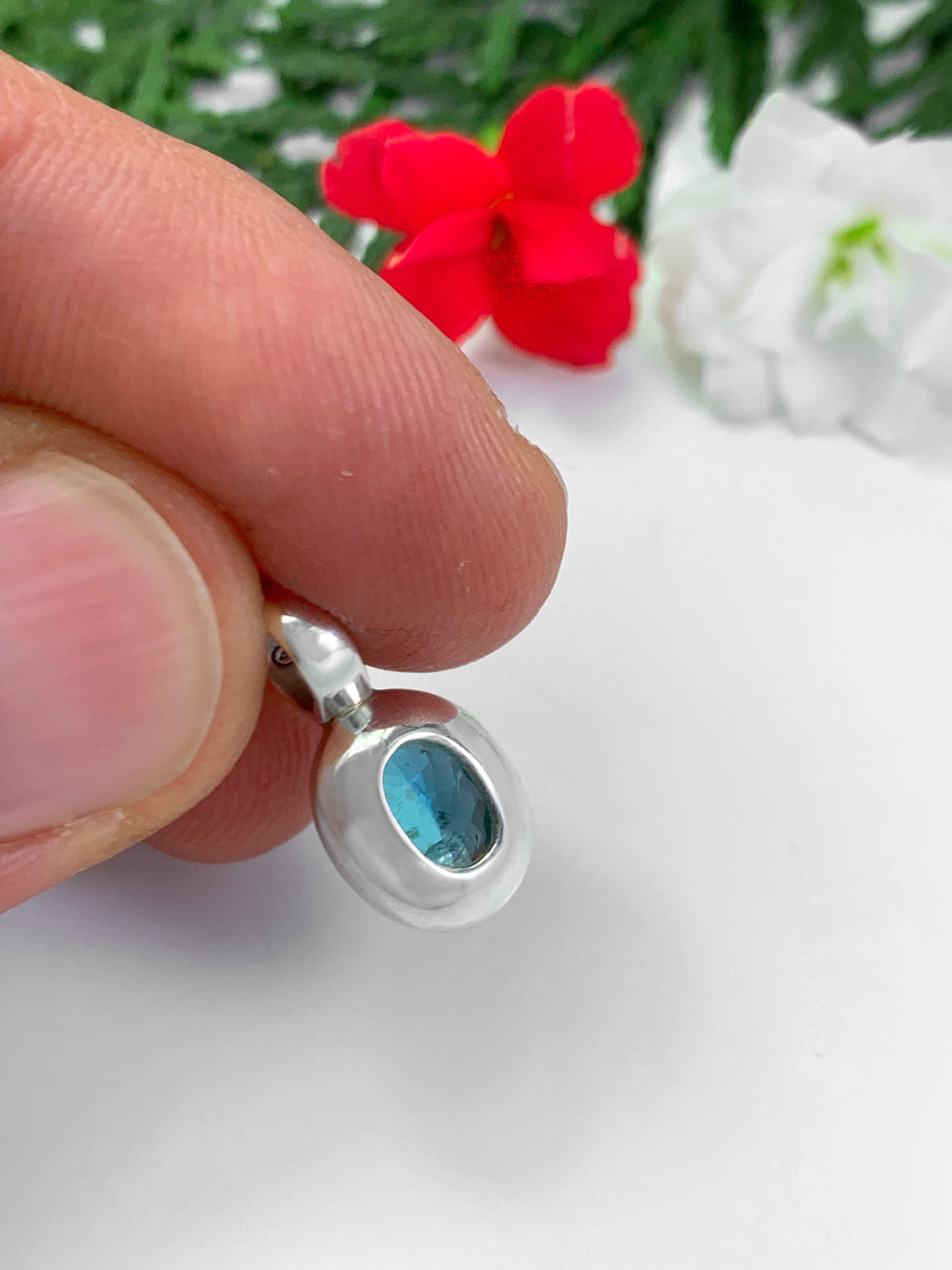 Paraiba Apatite Pendant
