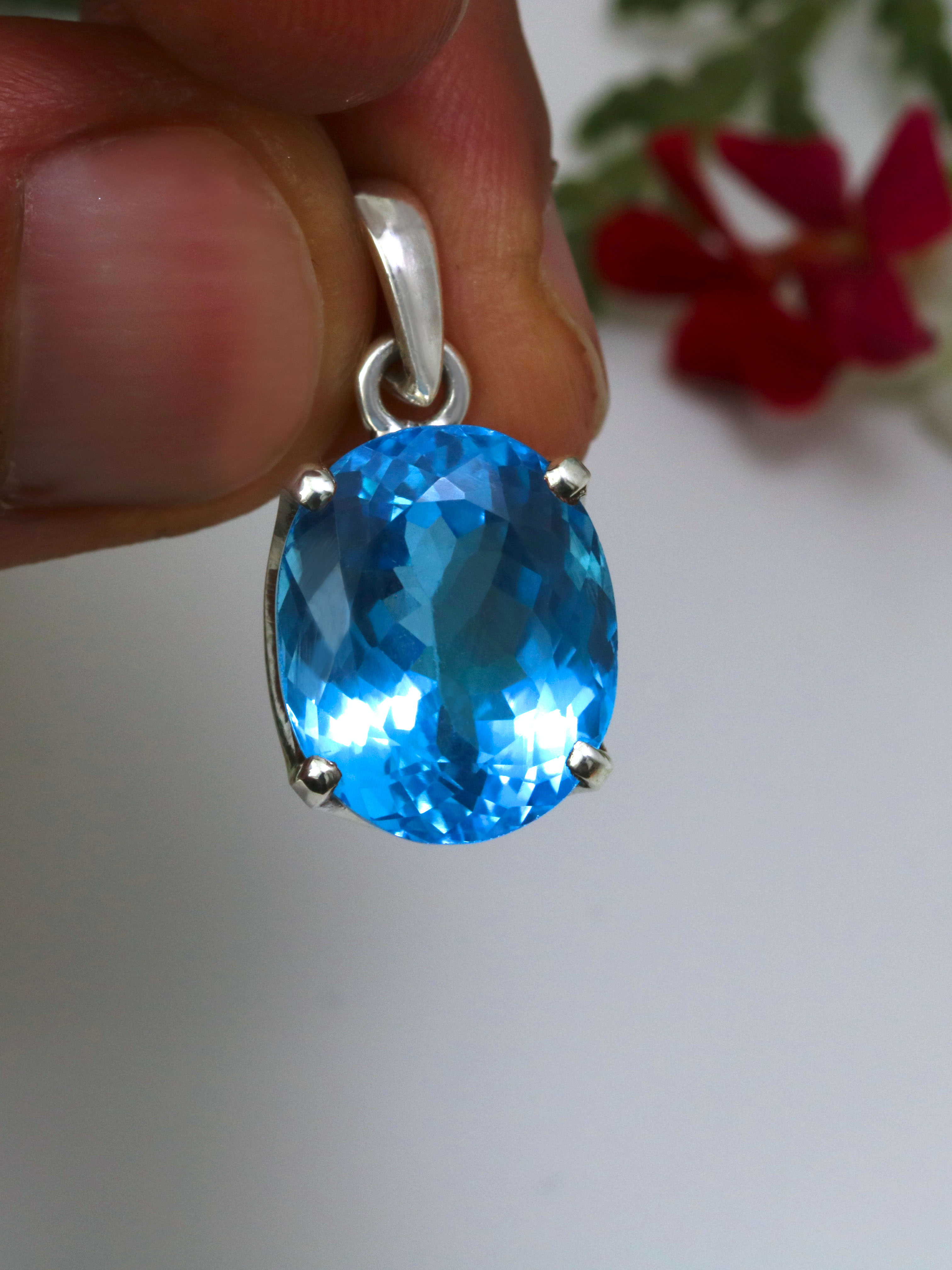 Blue Topaz Pendant - TOP Swiss