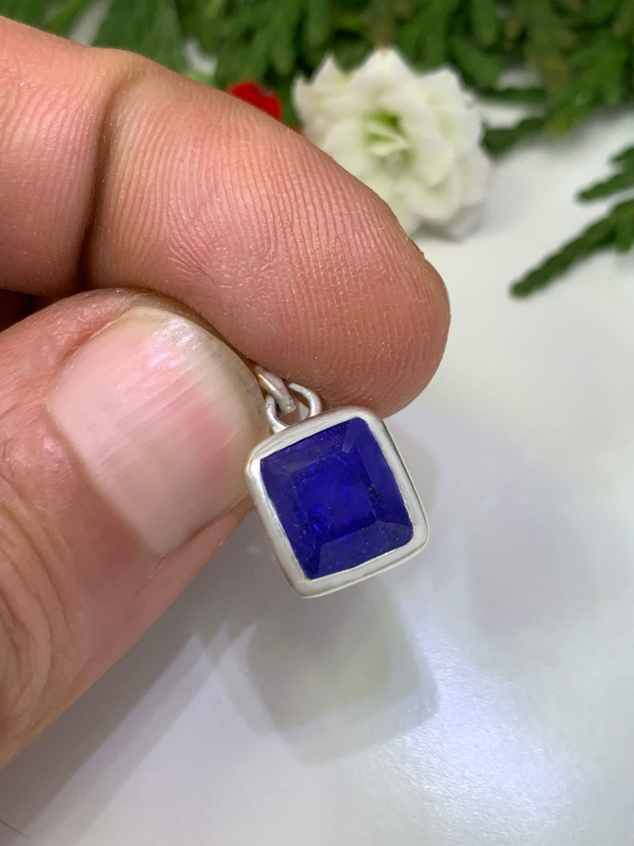 Tanzanite Pendant - TOP