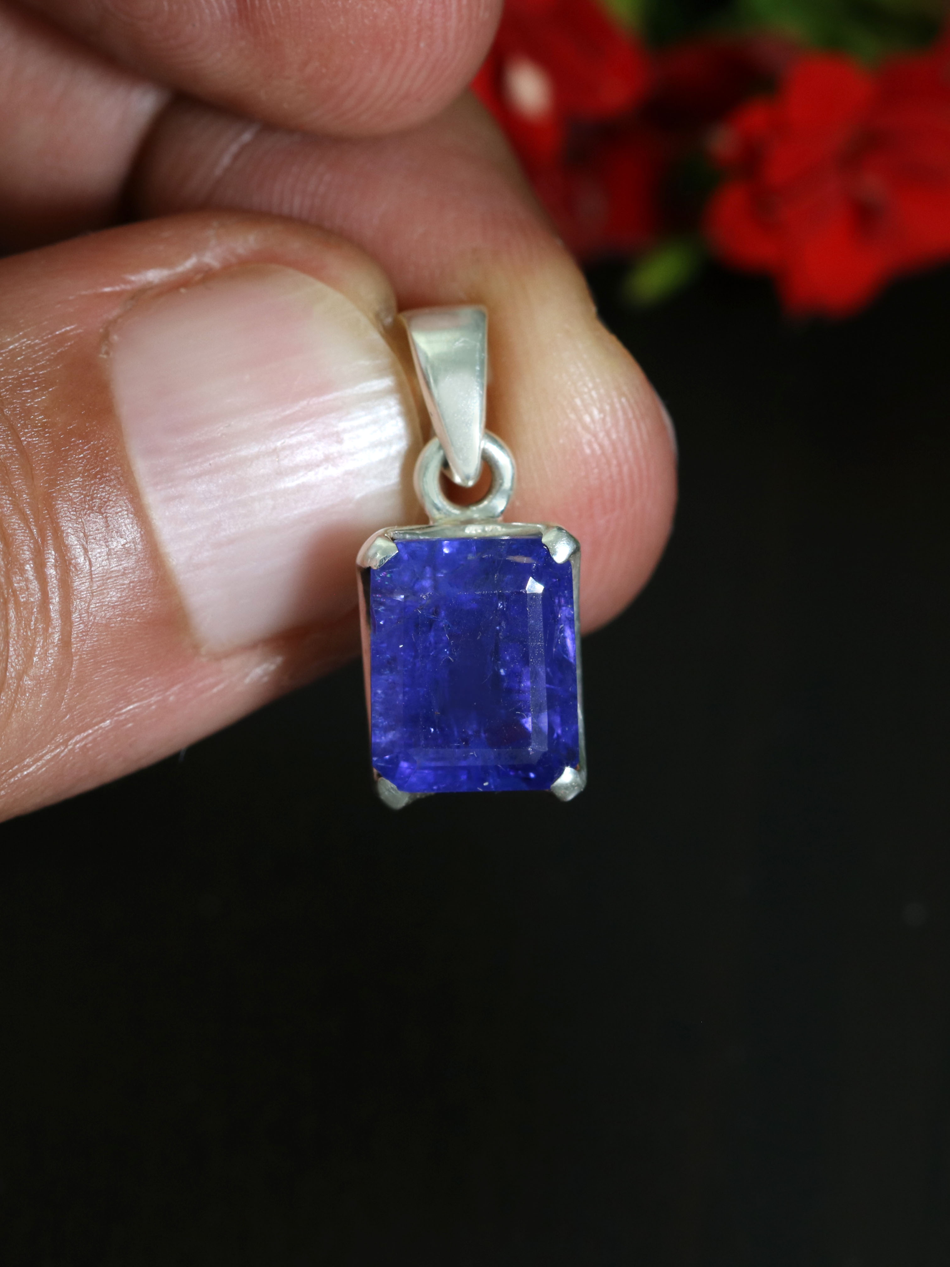 Tanzanite Pendant - TOP