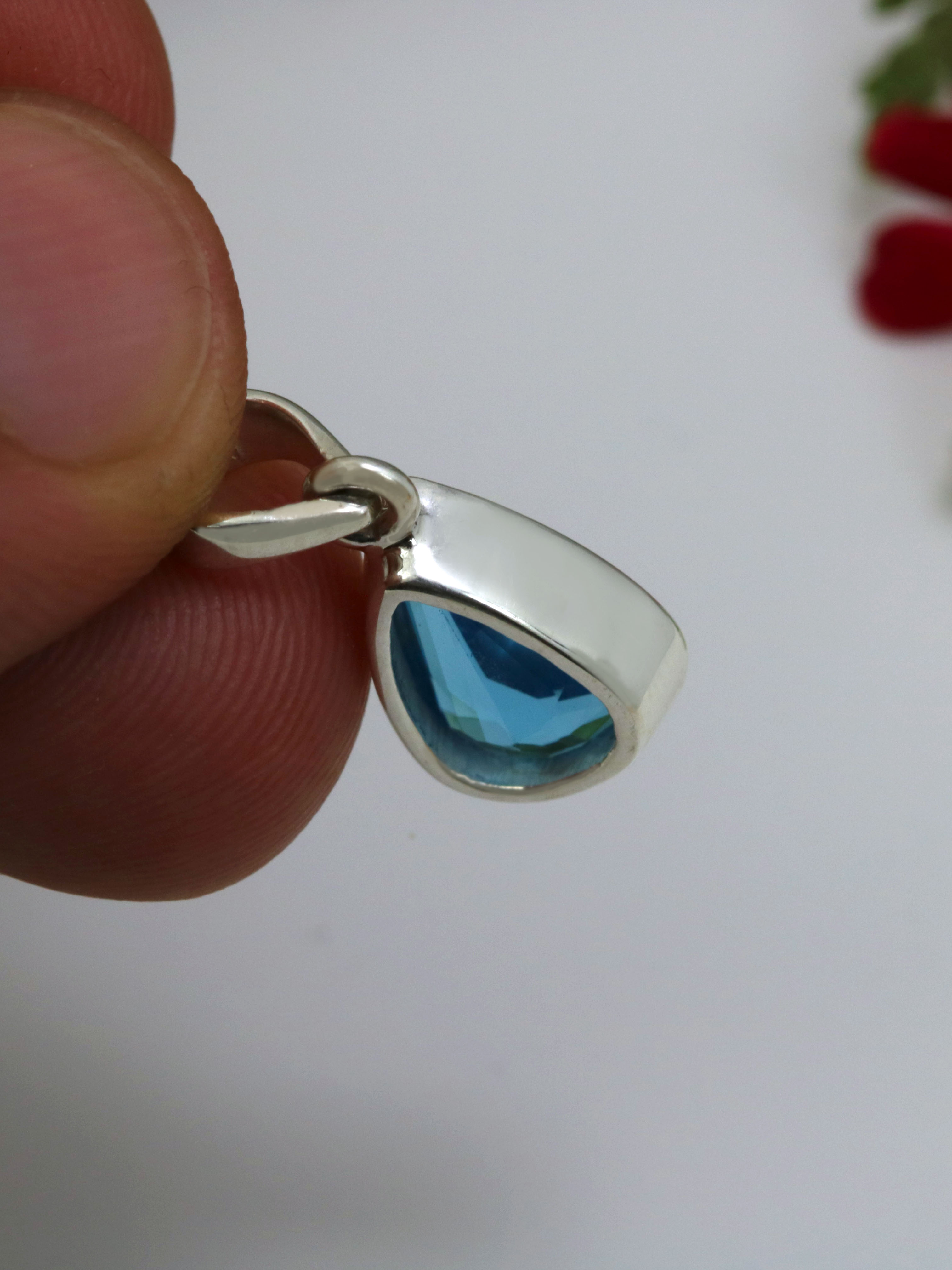 Blue Topaz Pendant - TOP London