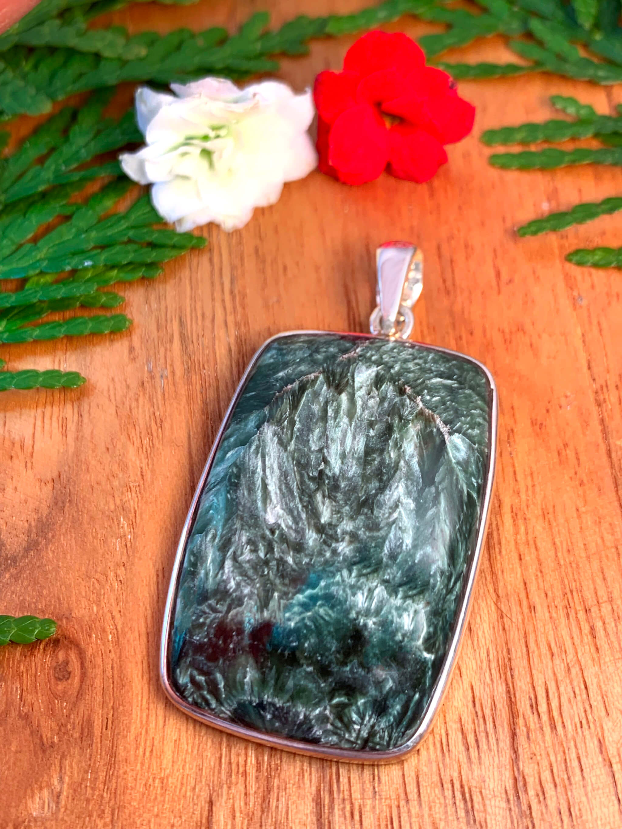Serafinite Pendant
