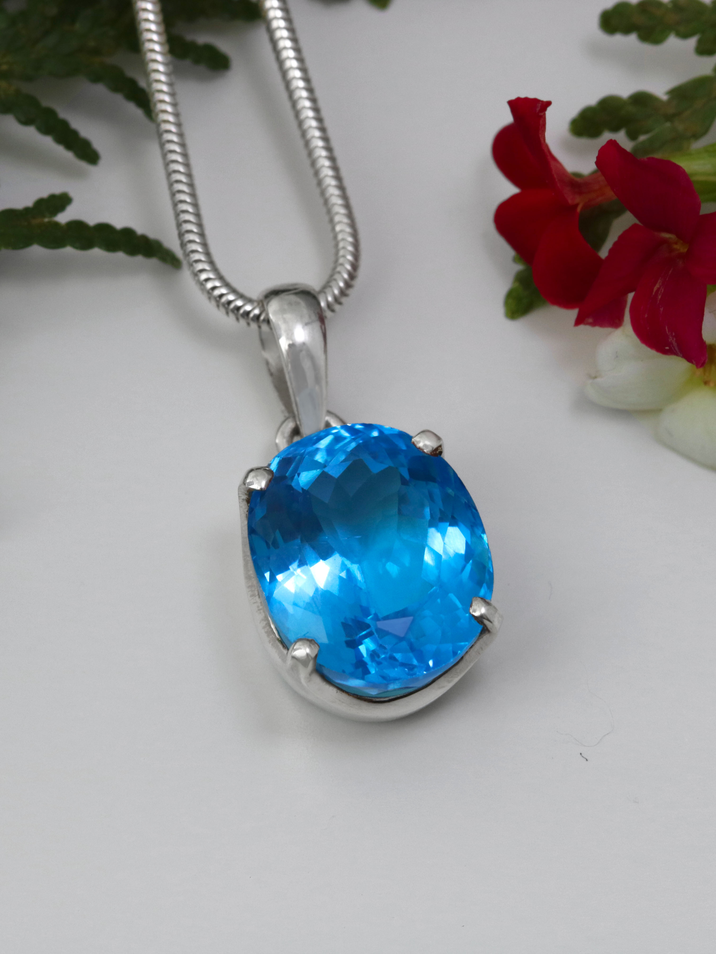 Blue Topaz Pendant - TOP Swiss