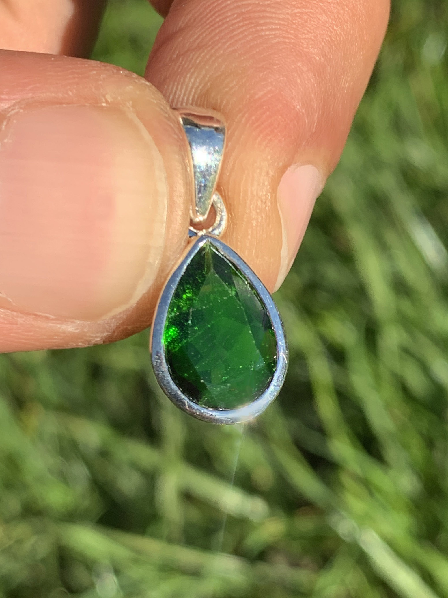 Chromdiopside Pendant