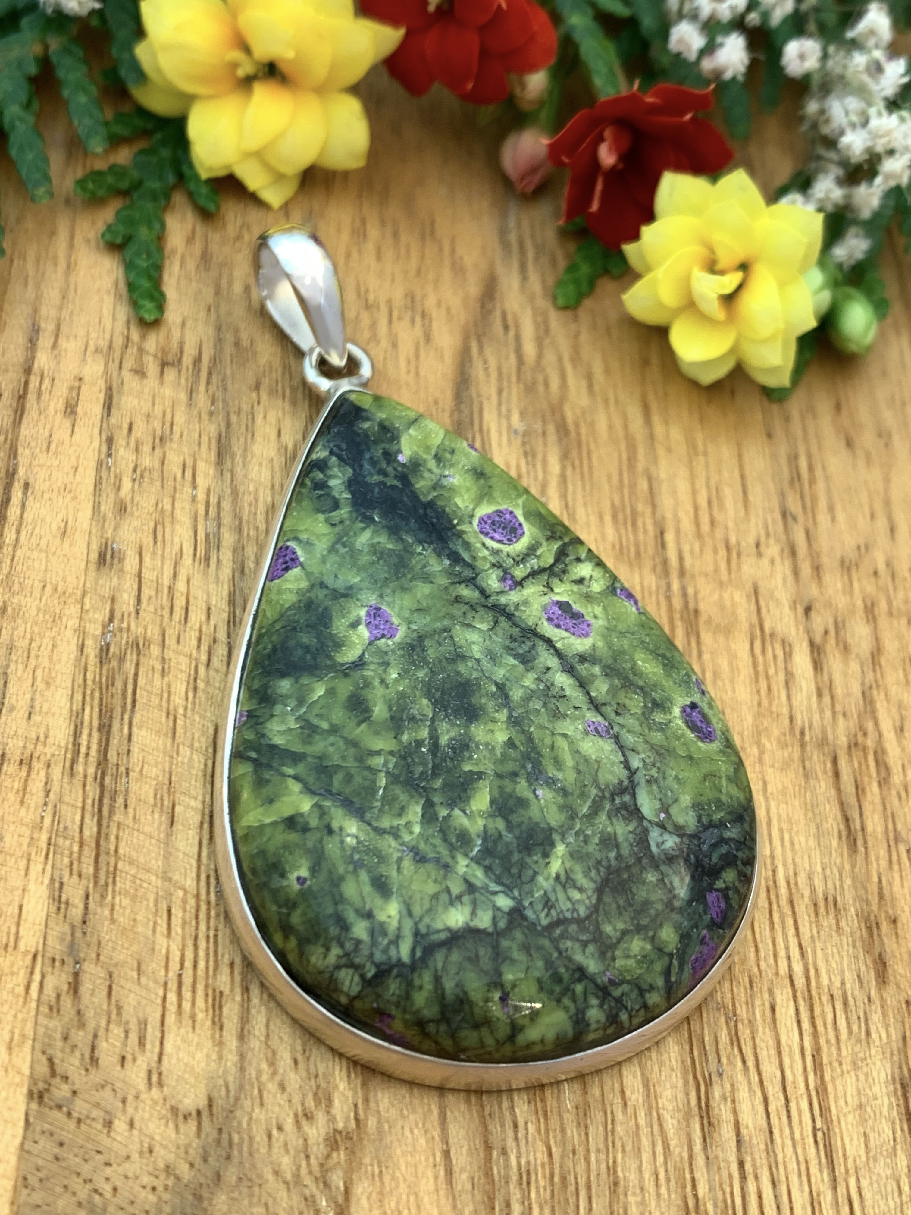 Stichtite Pendant