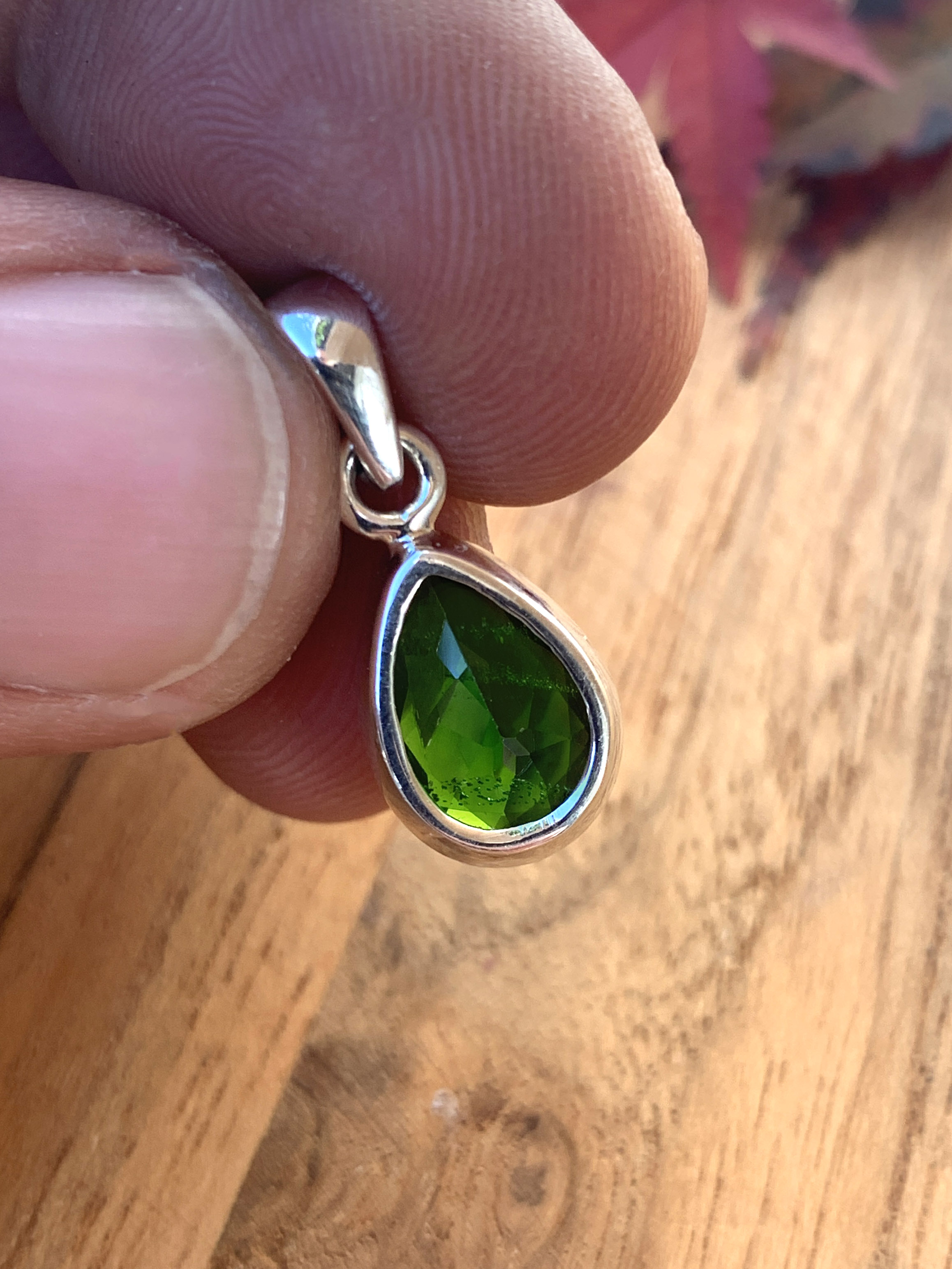 Chromdiopside Pendant