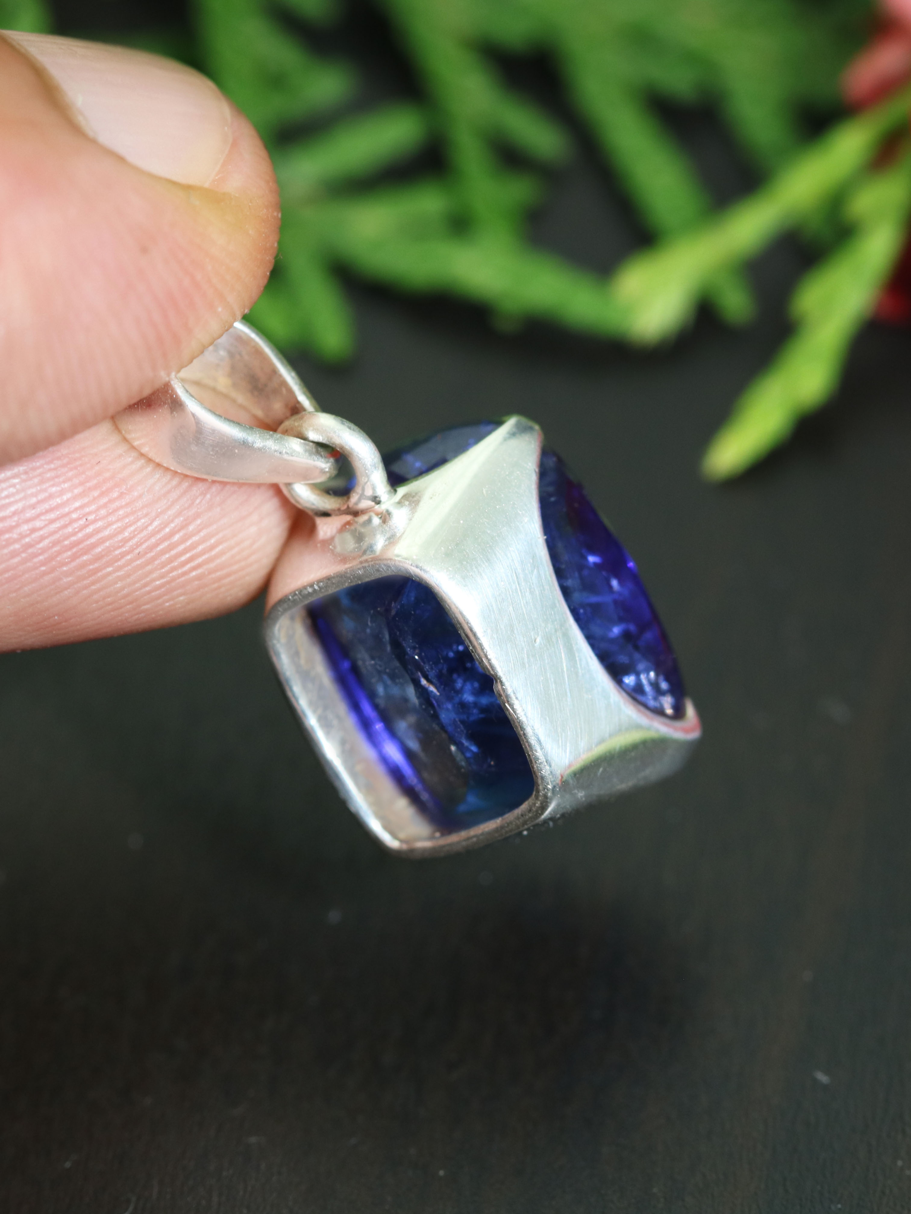 Tanzanite Pendant - TOP