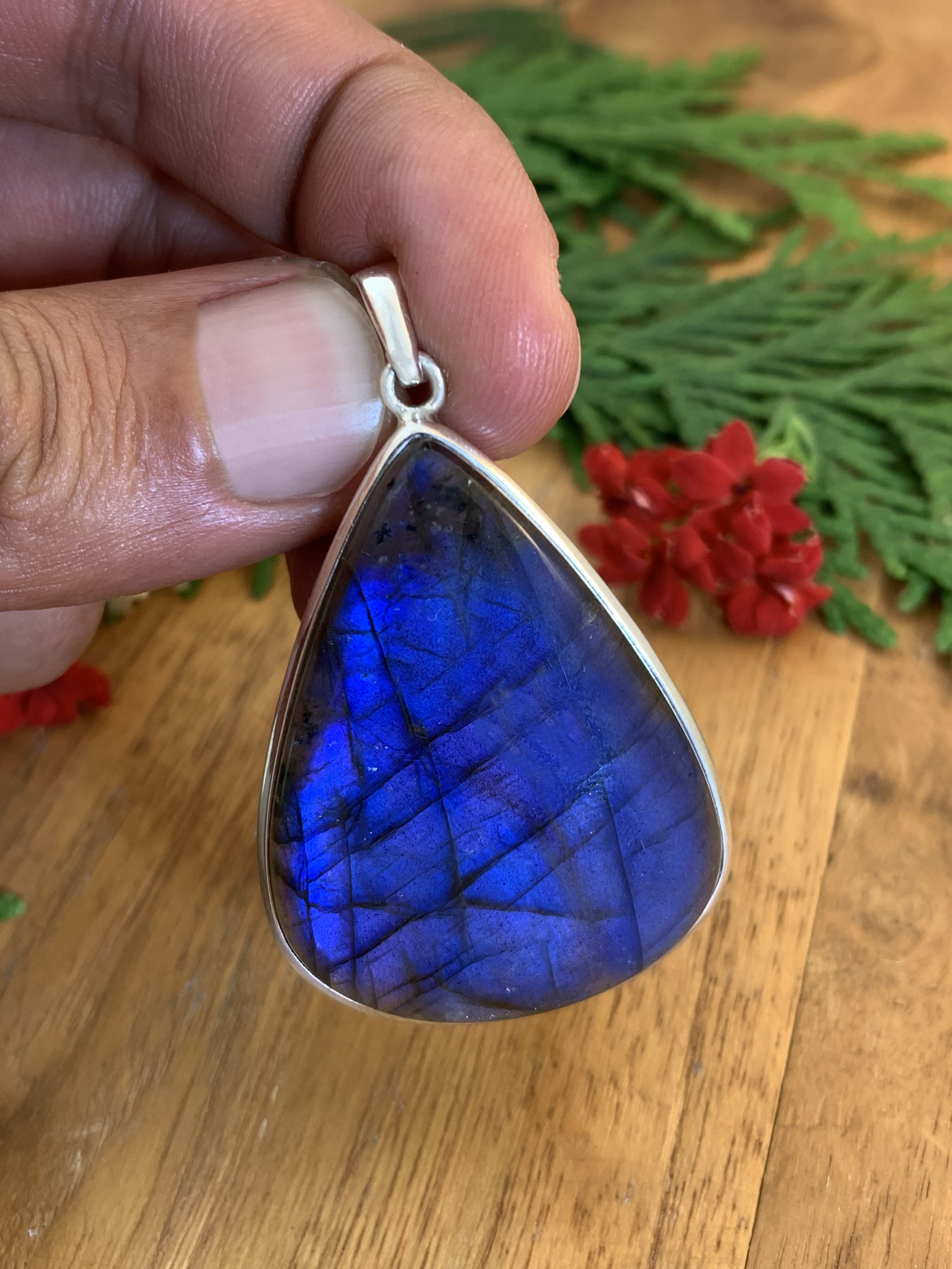 Labradorite Pendant - TOP XL