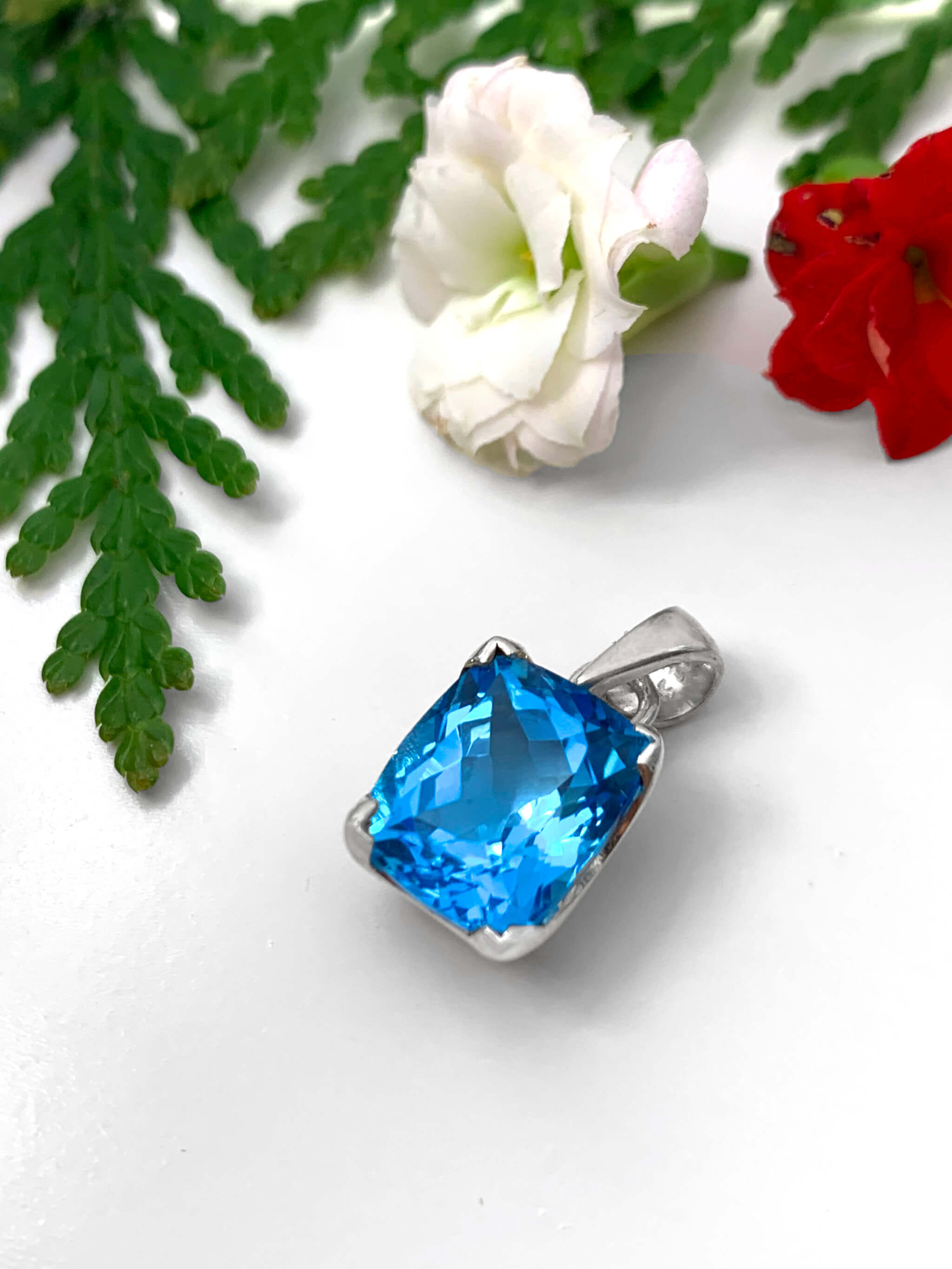 blautopas-anhaenger-blue-topaz-pendant-ah05252 Blautopas Anhänger - Swiss Blau