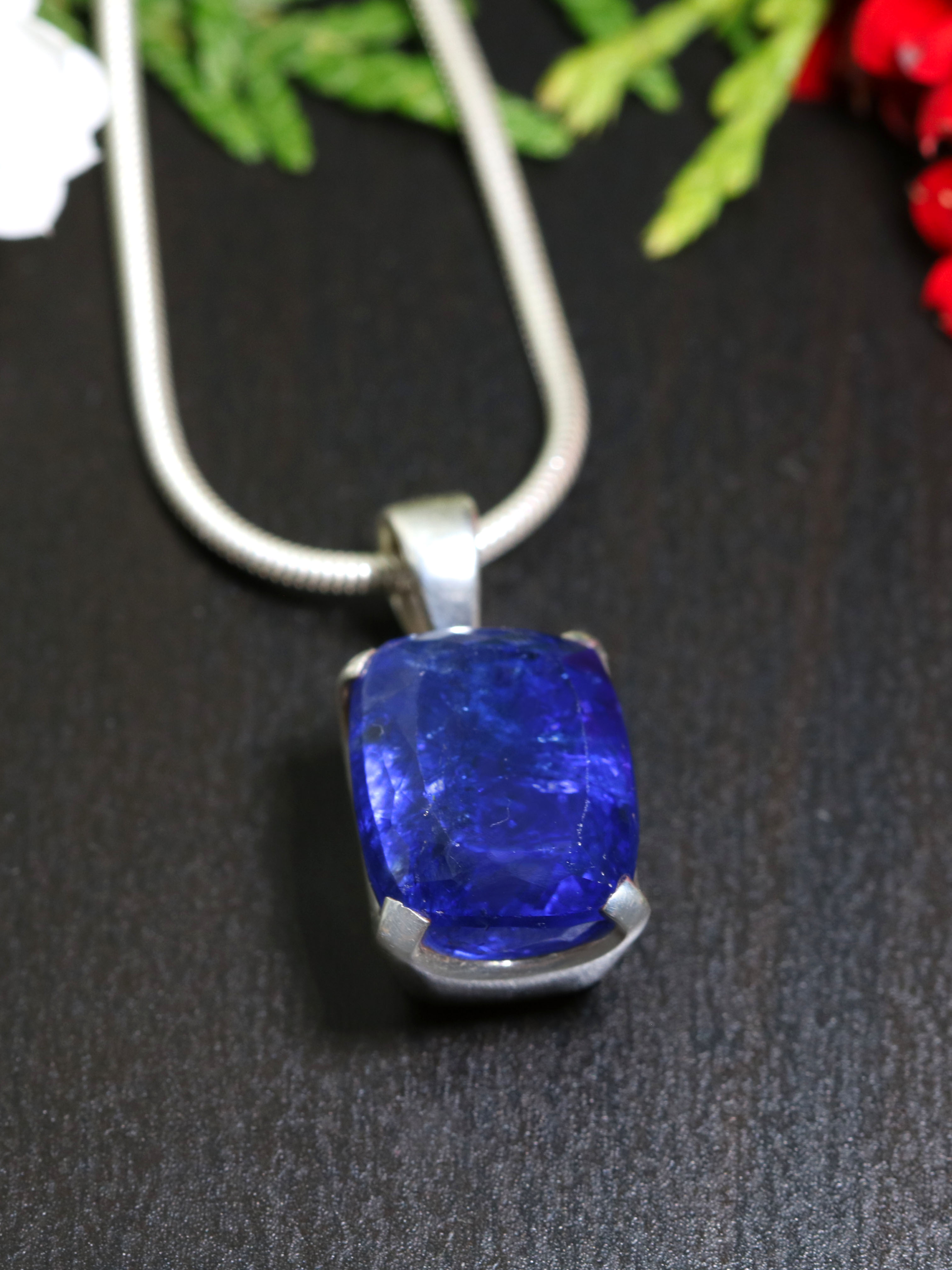 Tanzanite Pendant - TOP