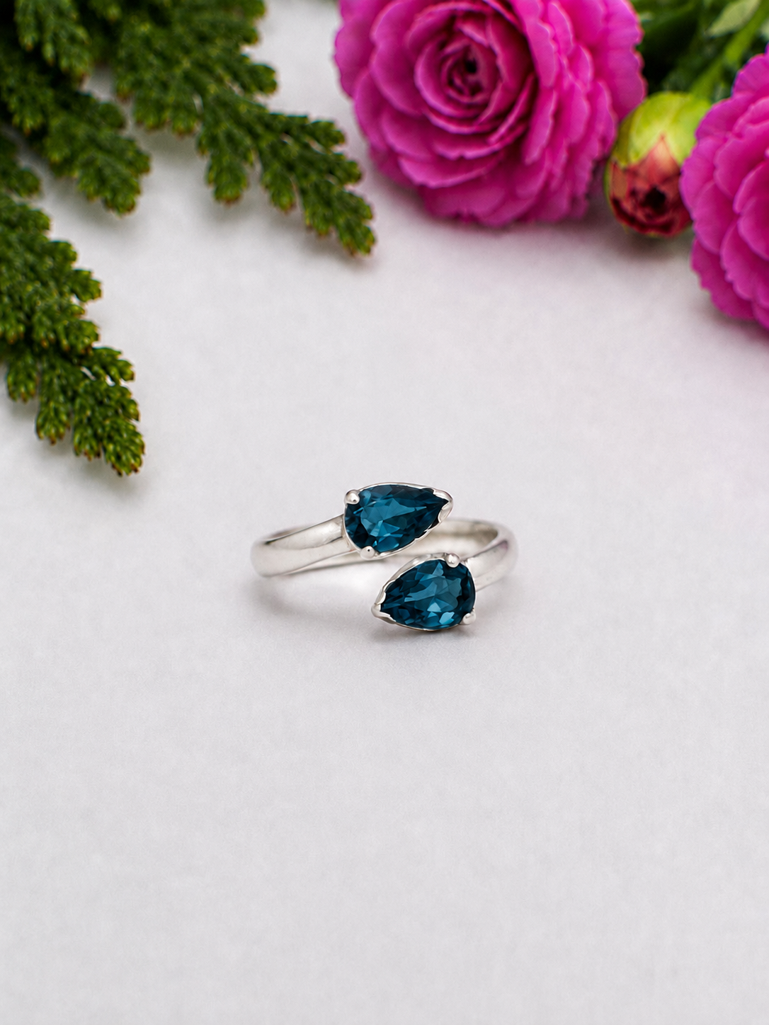 London Blautopas Ring - TOP - 57