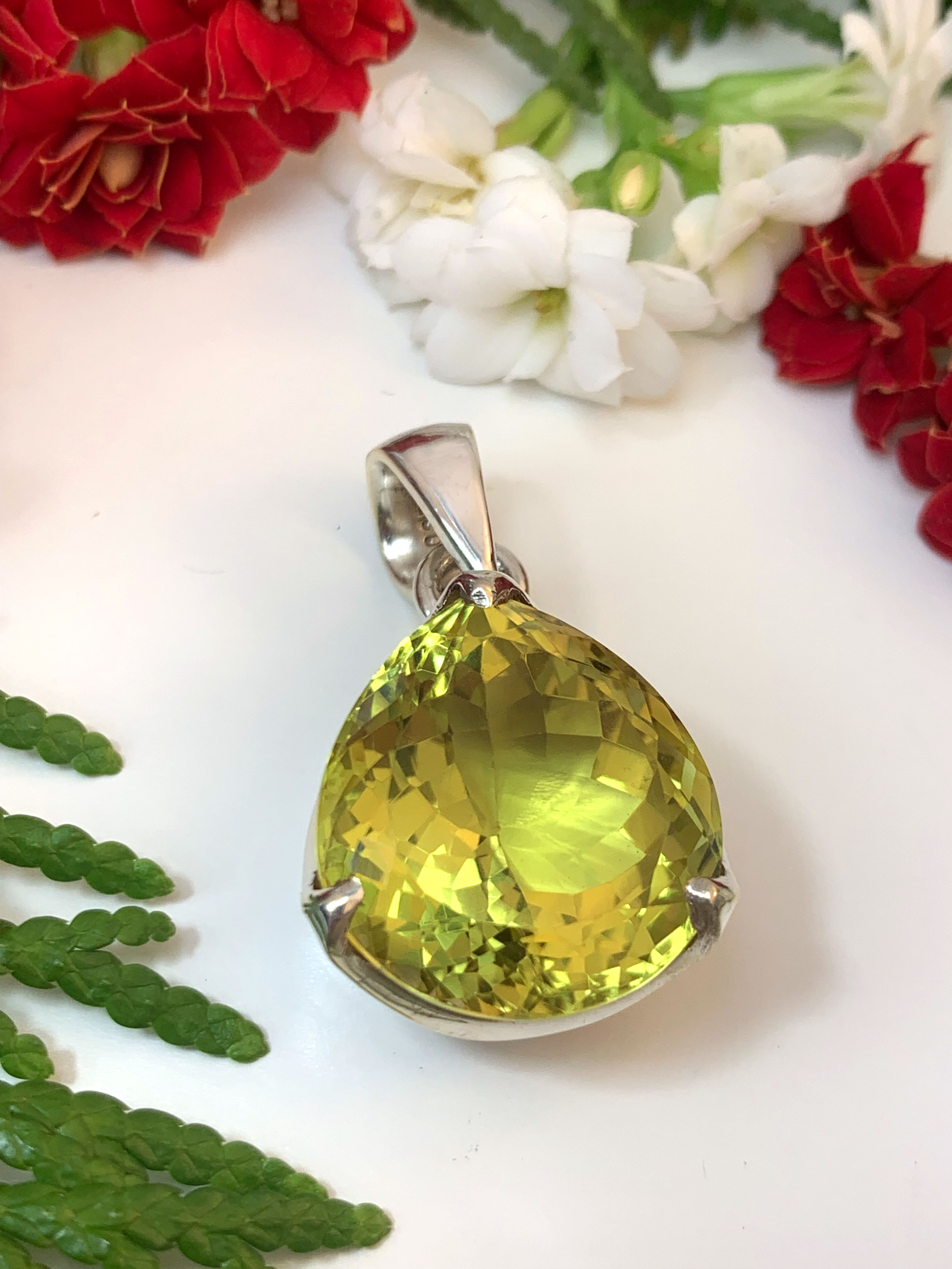 Lemon Quartz Pendant - TOP