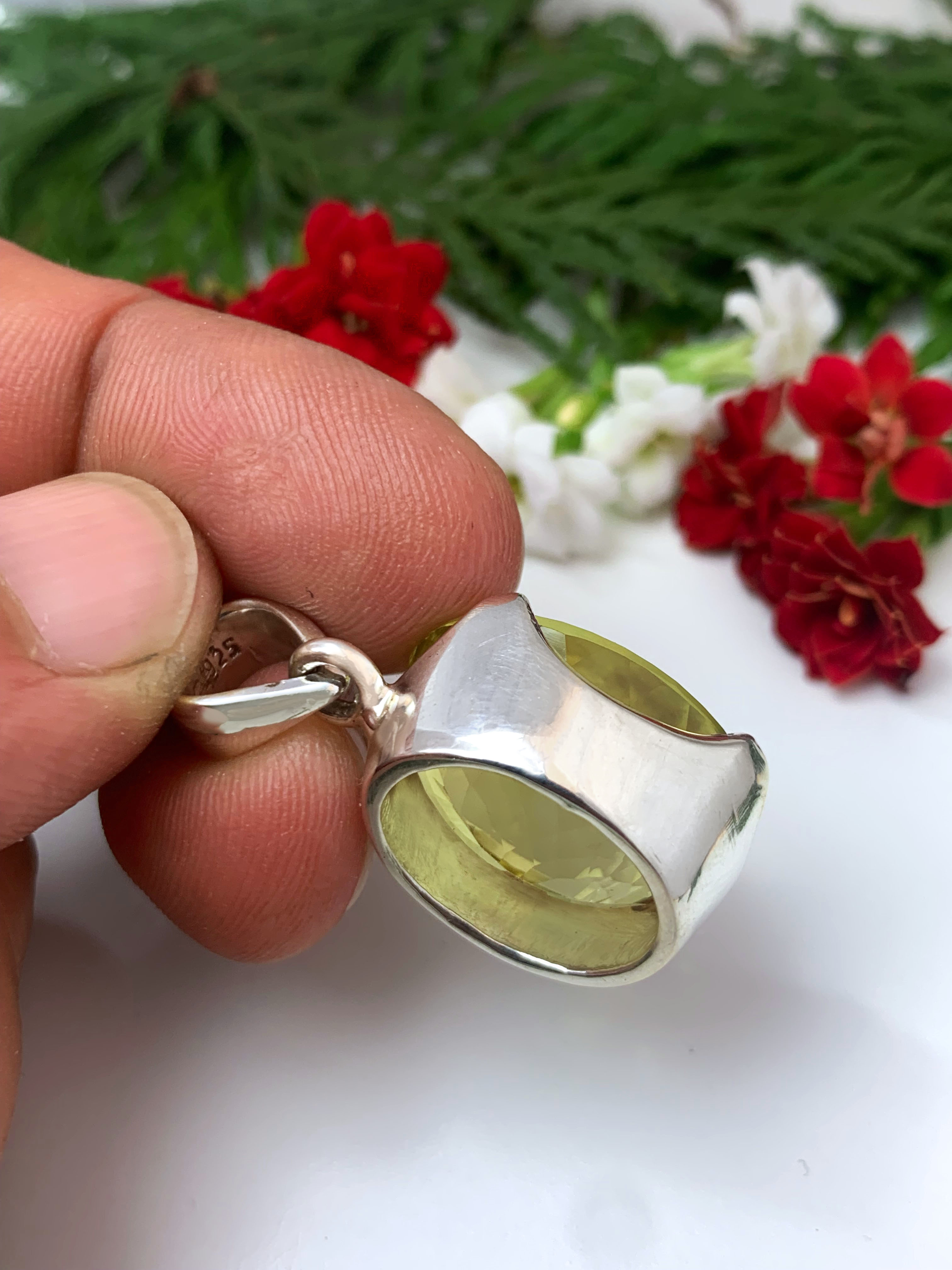 Lemon Quartz Pendant - TOP