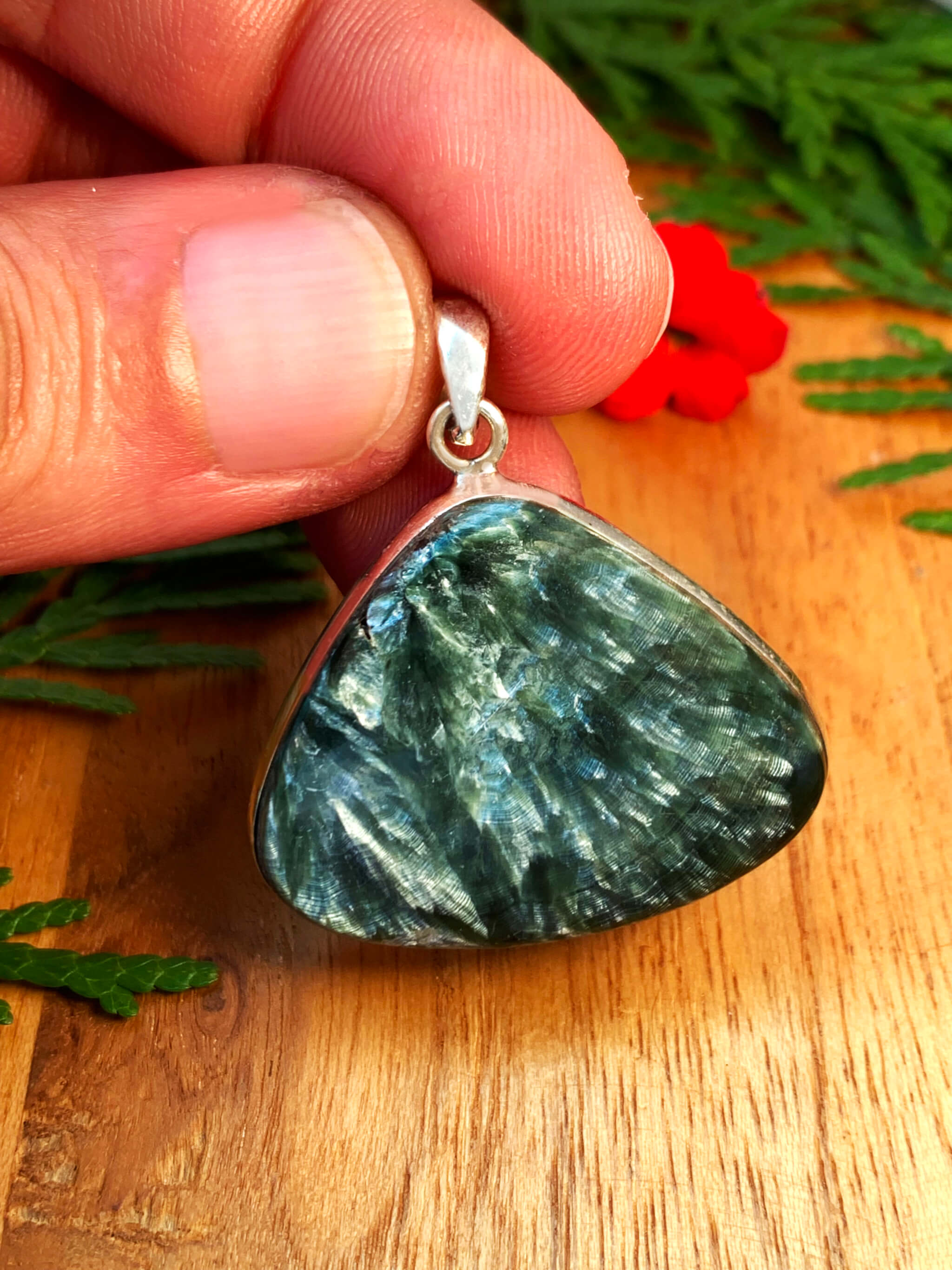 Serafinite Pendant
