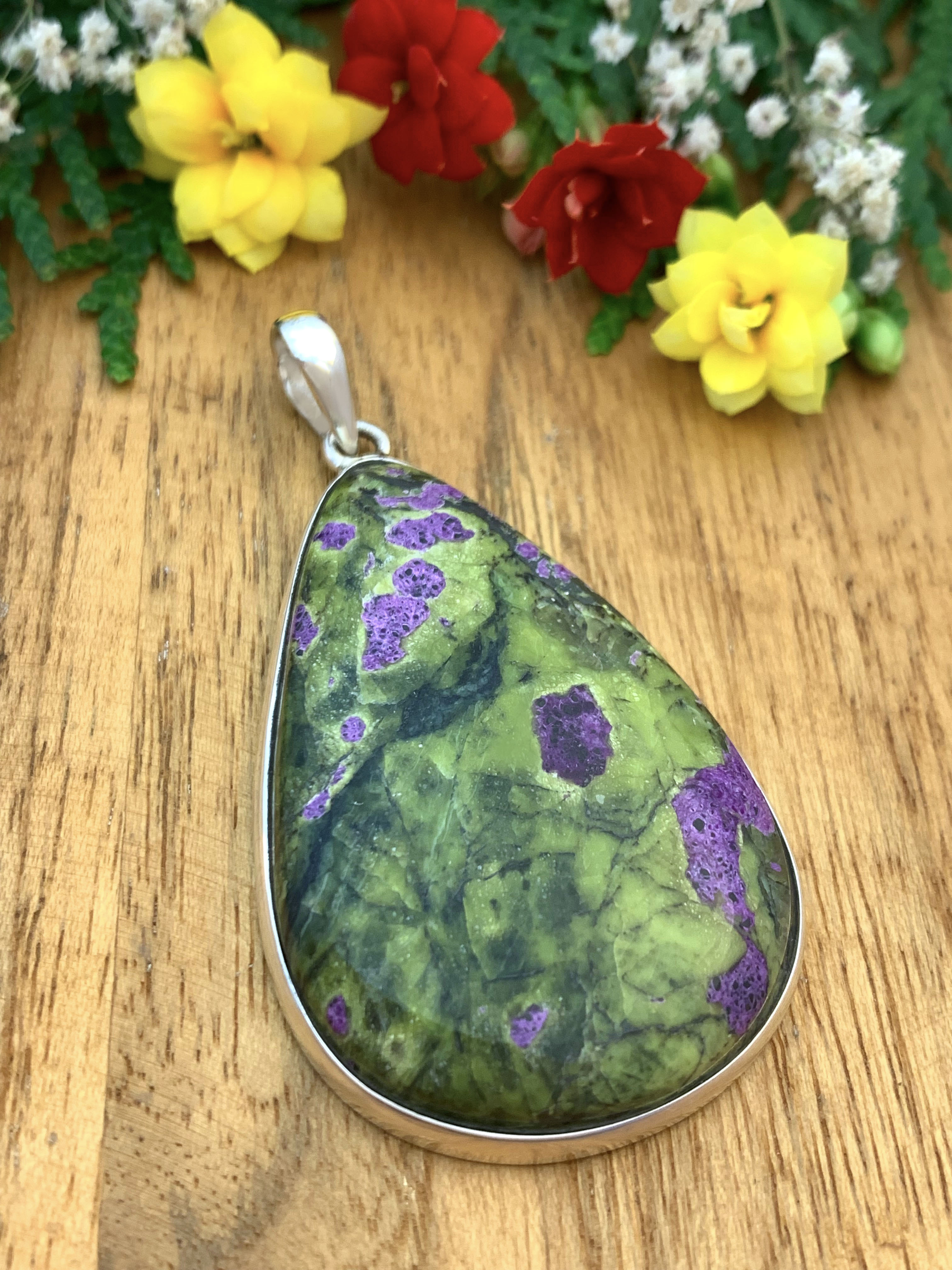 Stichtite Pendant