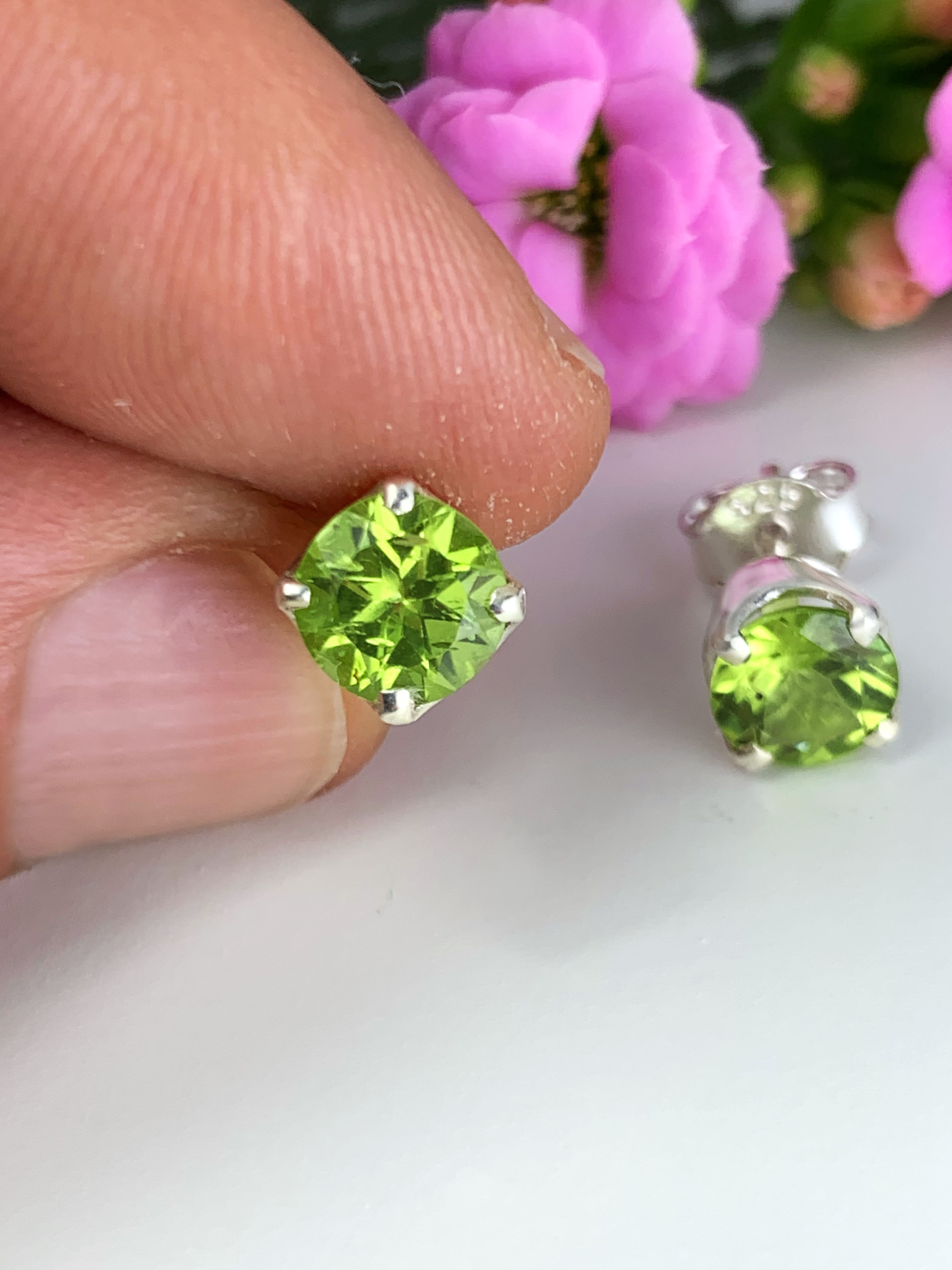 peridot-ohrstecker-peridot-studs-ohr00916-2 Peridot Ohrstecker - TOP