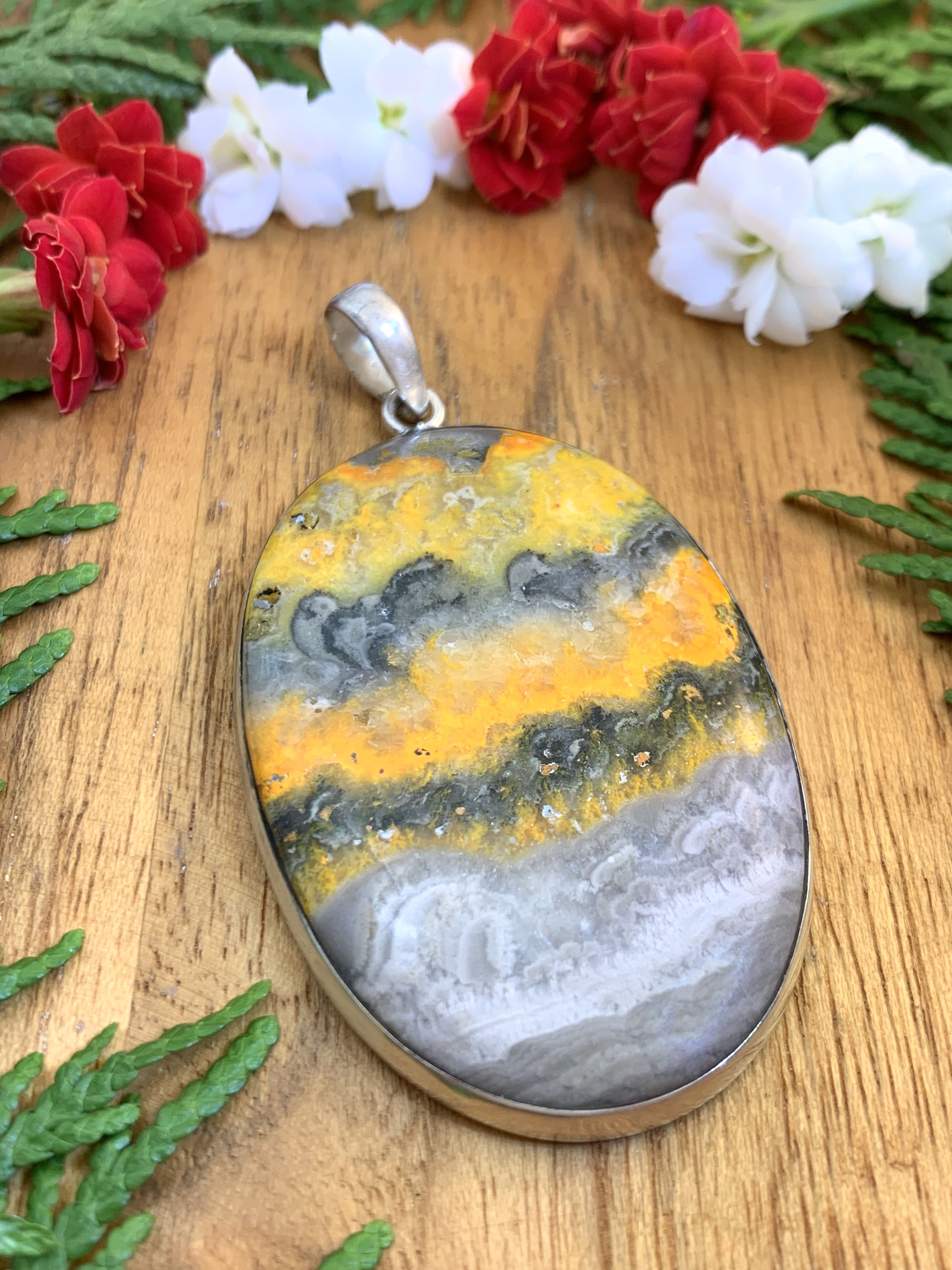 Bumblebee Pendant - XL
